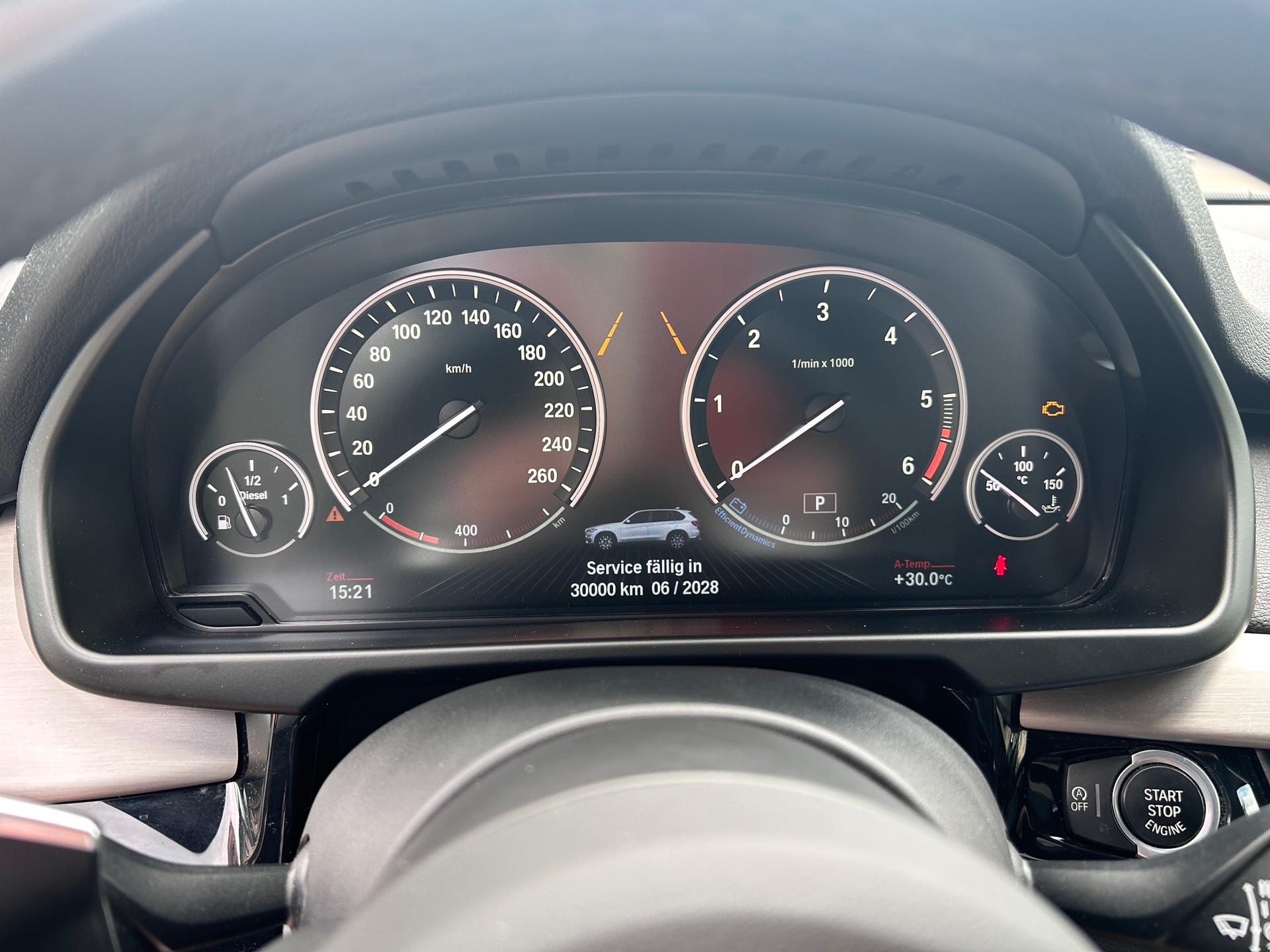 BMW X5 xDrive 40d Steptronic-image-12