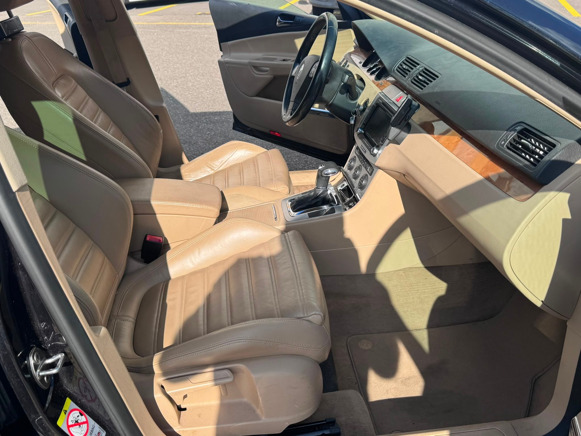 VW Passat Variant 3.2 V6 FSI Sportline 4Motion-image-7