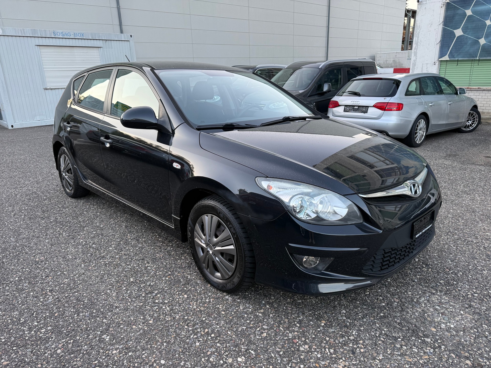 HYUNDAI i30 1.6 Style Automatic-image-1