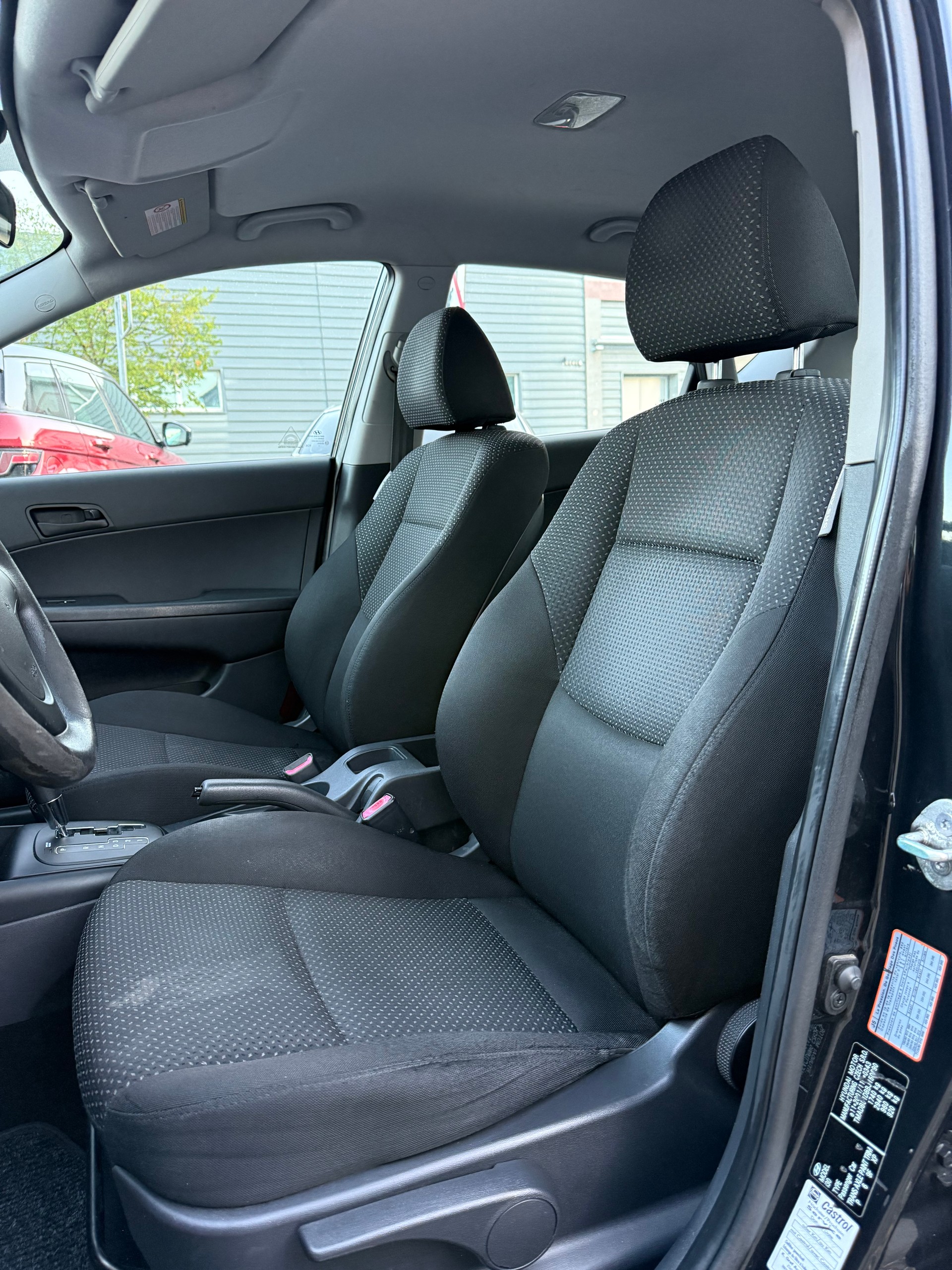 HYUNDAI i30 1.6 Style Automatic-image-9