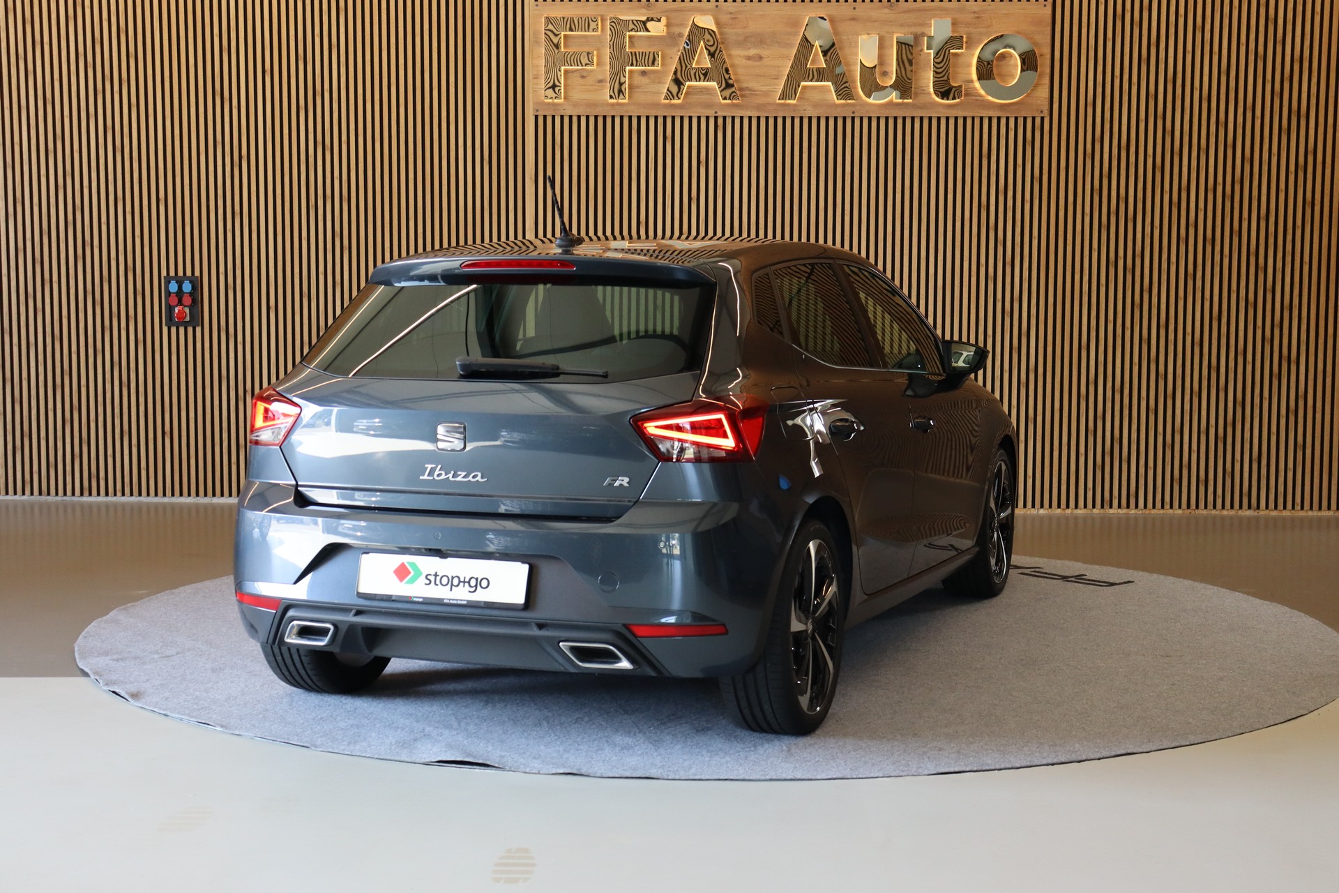 SEAT Ibiza 1.0 TSI 110 FR DSG-image-5
