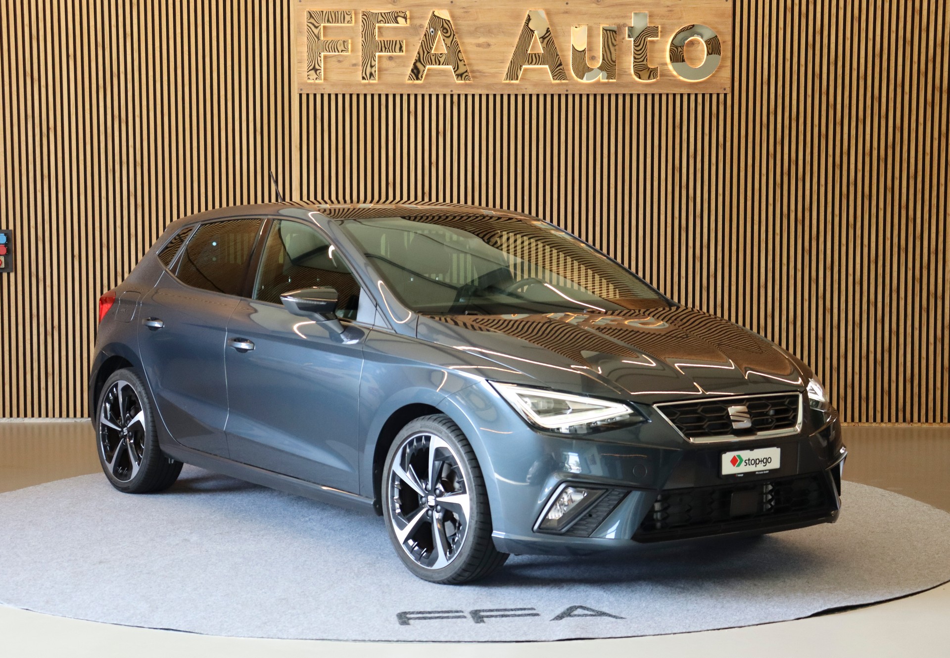 SEAT Ibiza 1.0 TSI 110 FR DSG-image-3