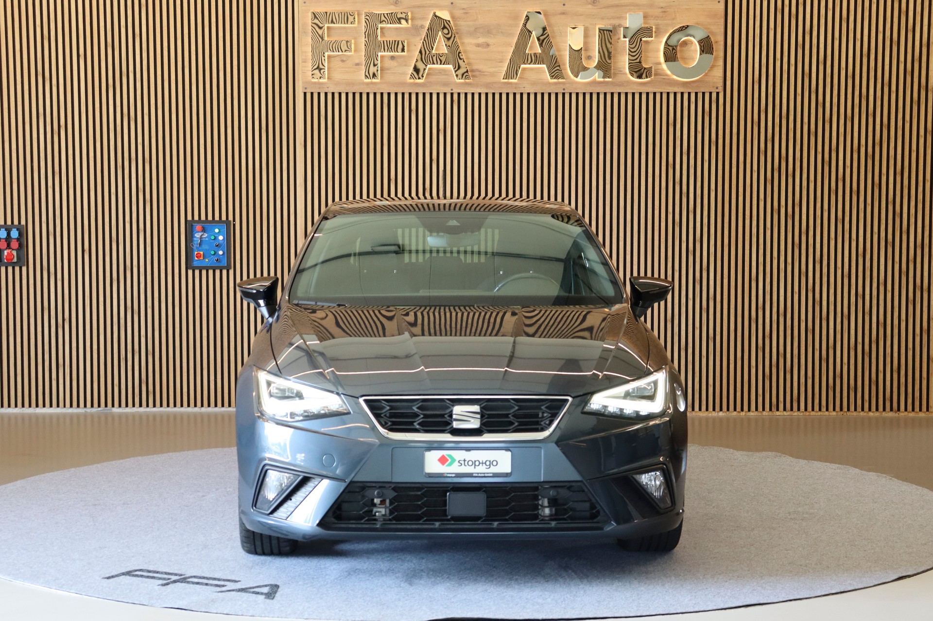SEAT Ibiza 1.0 TSI 110 FR DSG-image-1