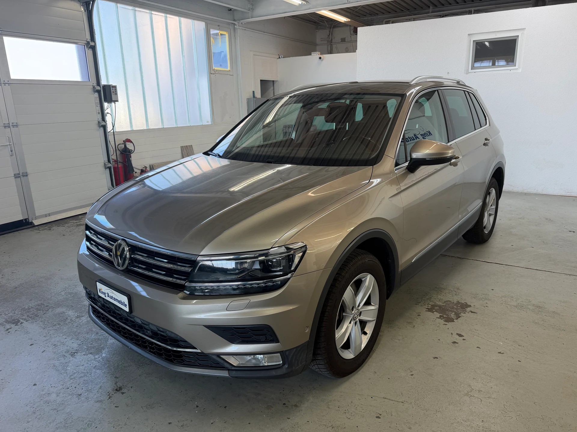 VW Tiguan 2.0TSI Highline 4Motion DSG | Ab MFK 05.2025 | RF-Kamera | Active Info Display-image-1