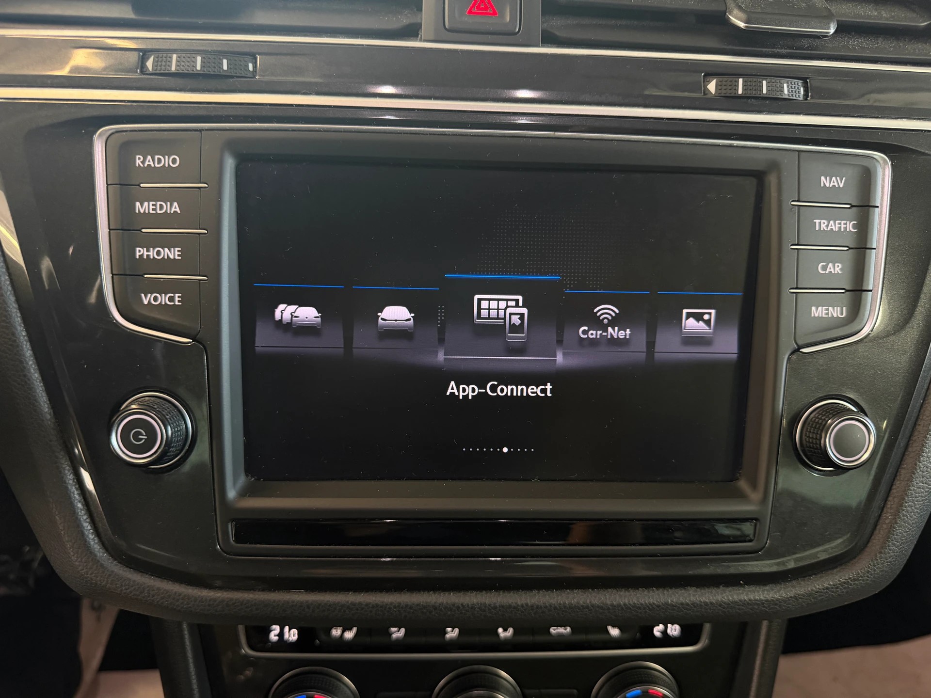 VW Tiguan 2.0TSI Highline 4Motion DSG | Ab MFK 05.2025 | RF-Kamera | Active Info Display-image-15