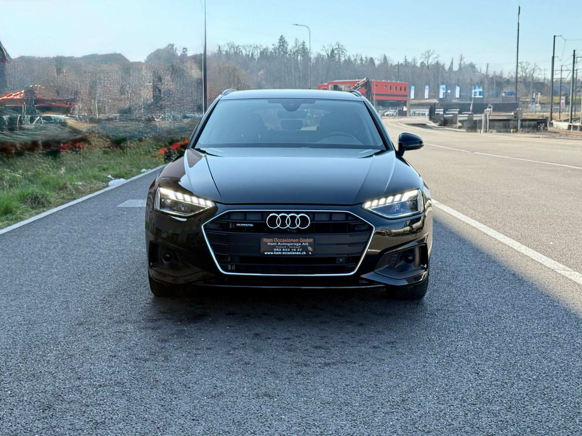 AUDI A4 Avant 40 TDI quattro S-tronic-image-0
