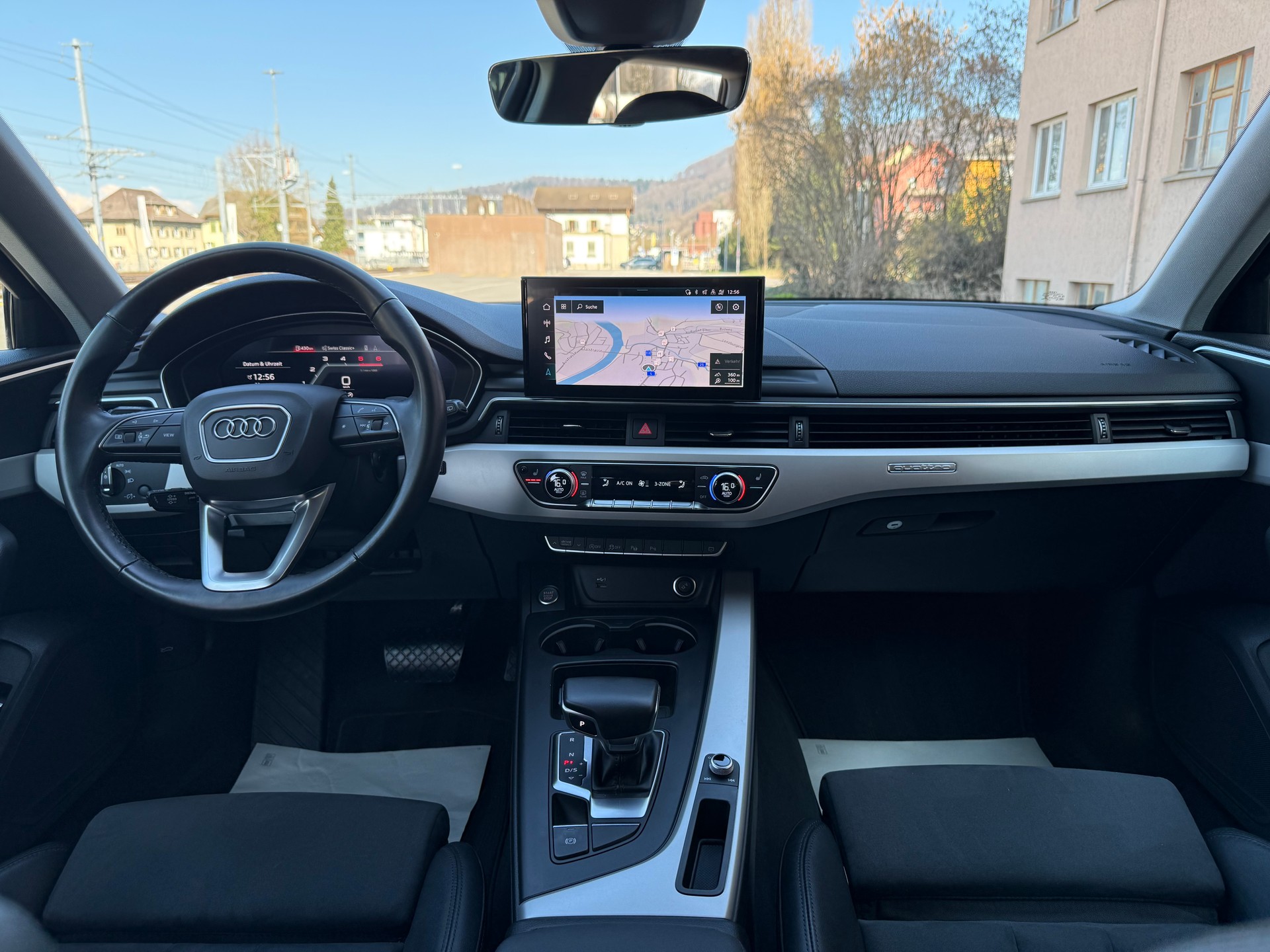 AUDI A4 Avant 40 TDI quattro S-tronic-image-4