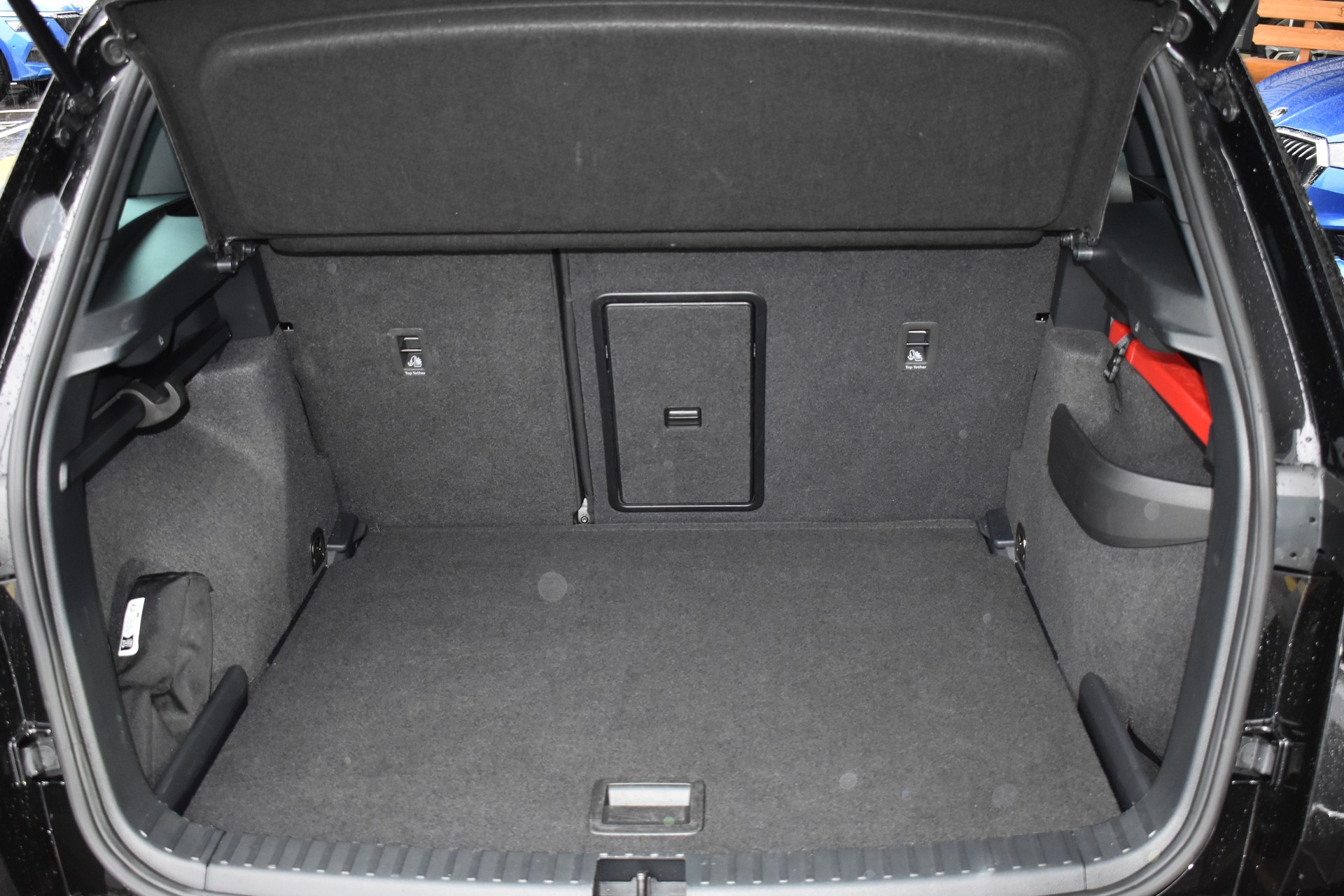 SKODA Karoq 2.0 TSI SportLine 4x4 DSG-image-12