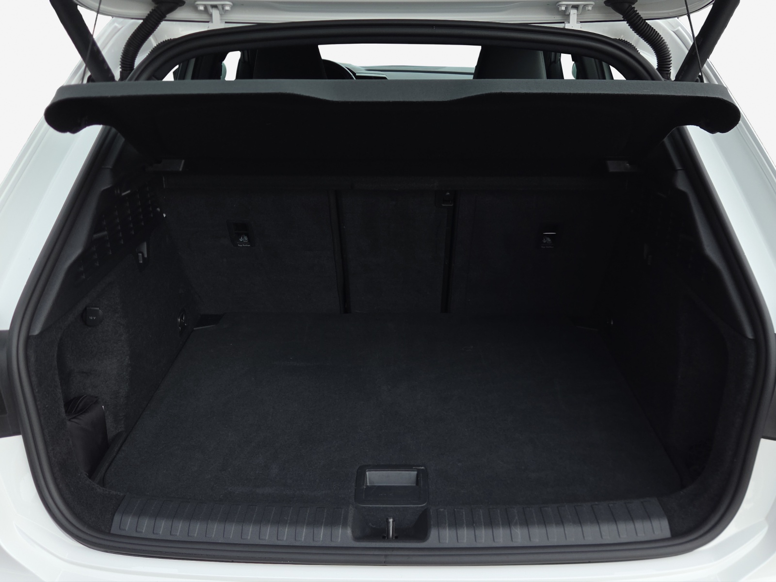 AUDI A3 Sportback 40 TFSI e S line S-tronic-image-12