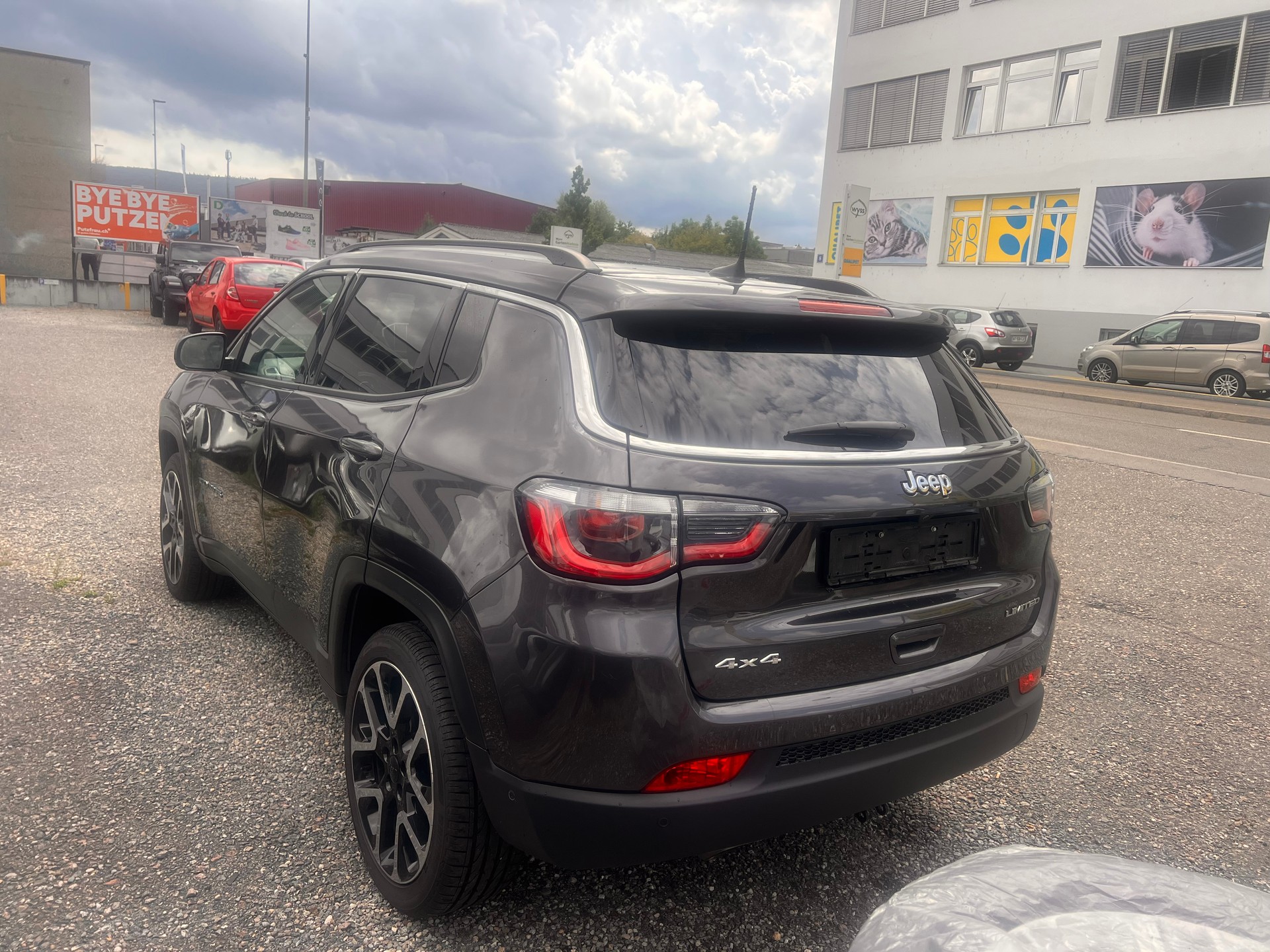 JEEP Compass 2.0CRD Limited AWD 9ATX-image-3