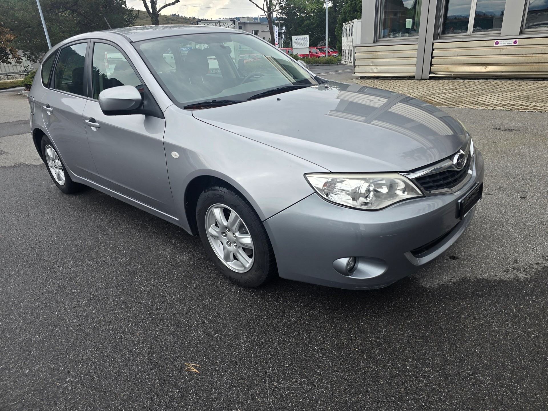 SUBARU Impreza 1.5R Swiss Automatic-image-1