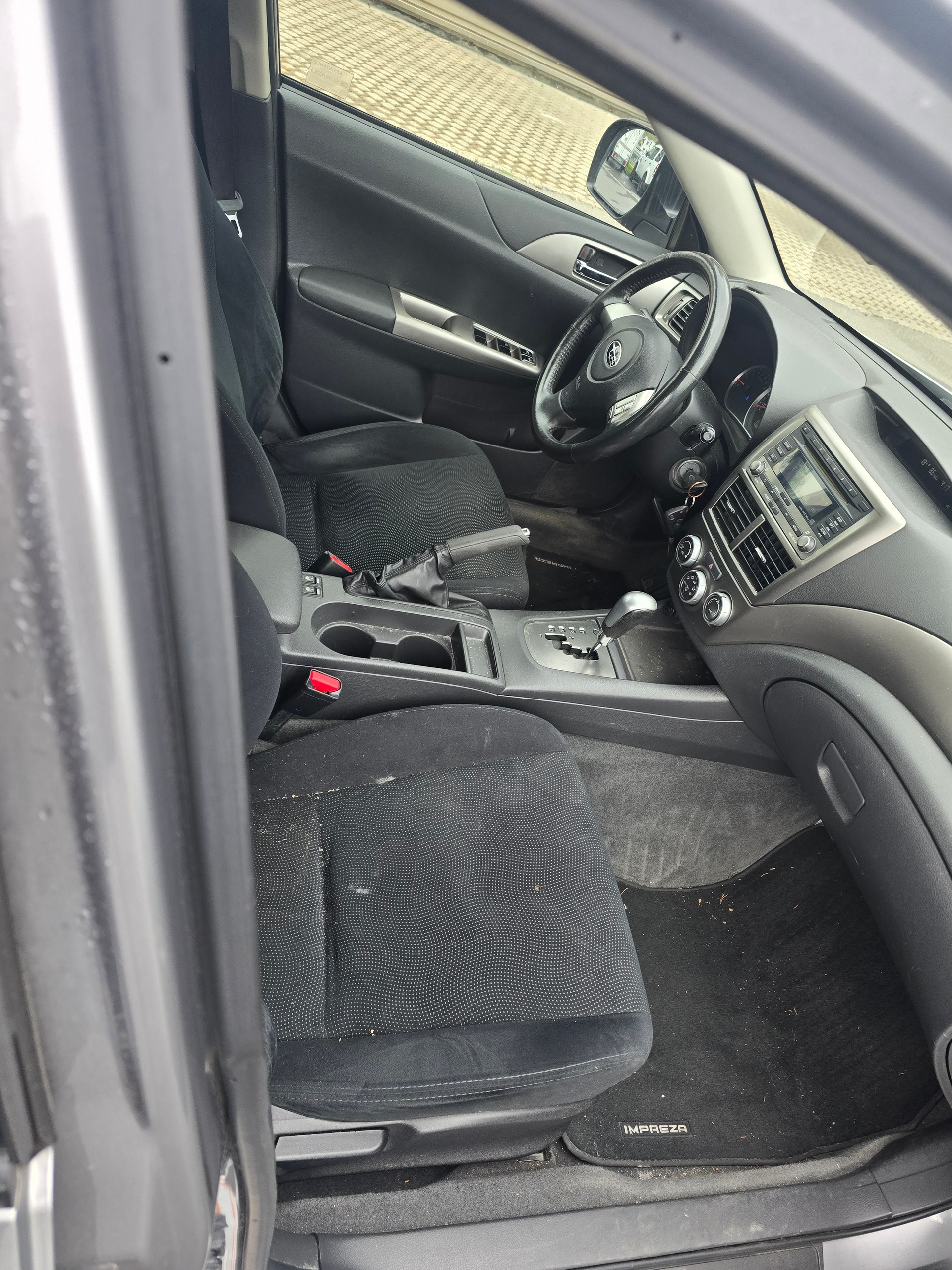 SUBARU Impreza 1.5R Swiss Automatic-image-9