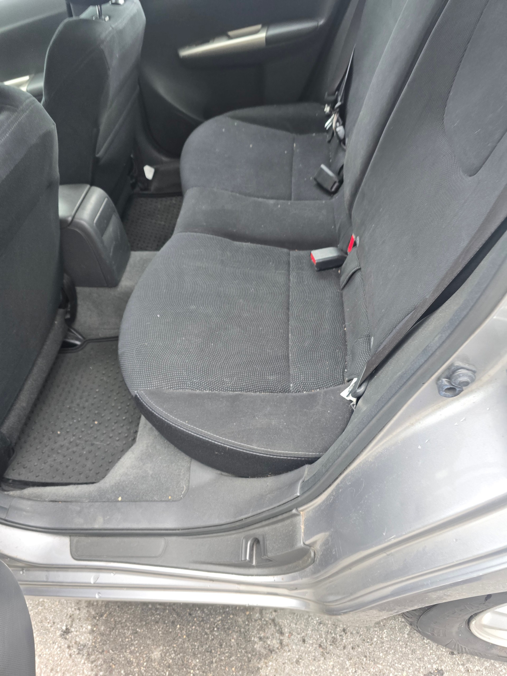 SUBARU Impreza 1.5R Swiss Automatic-image-10