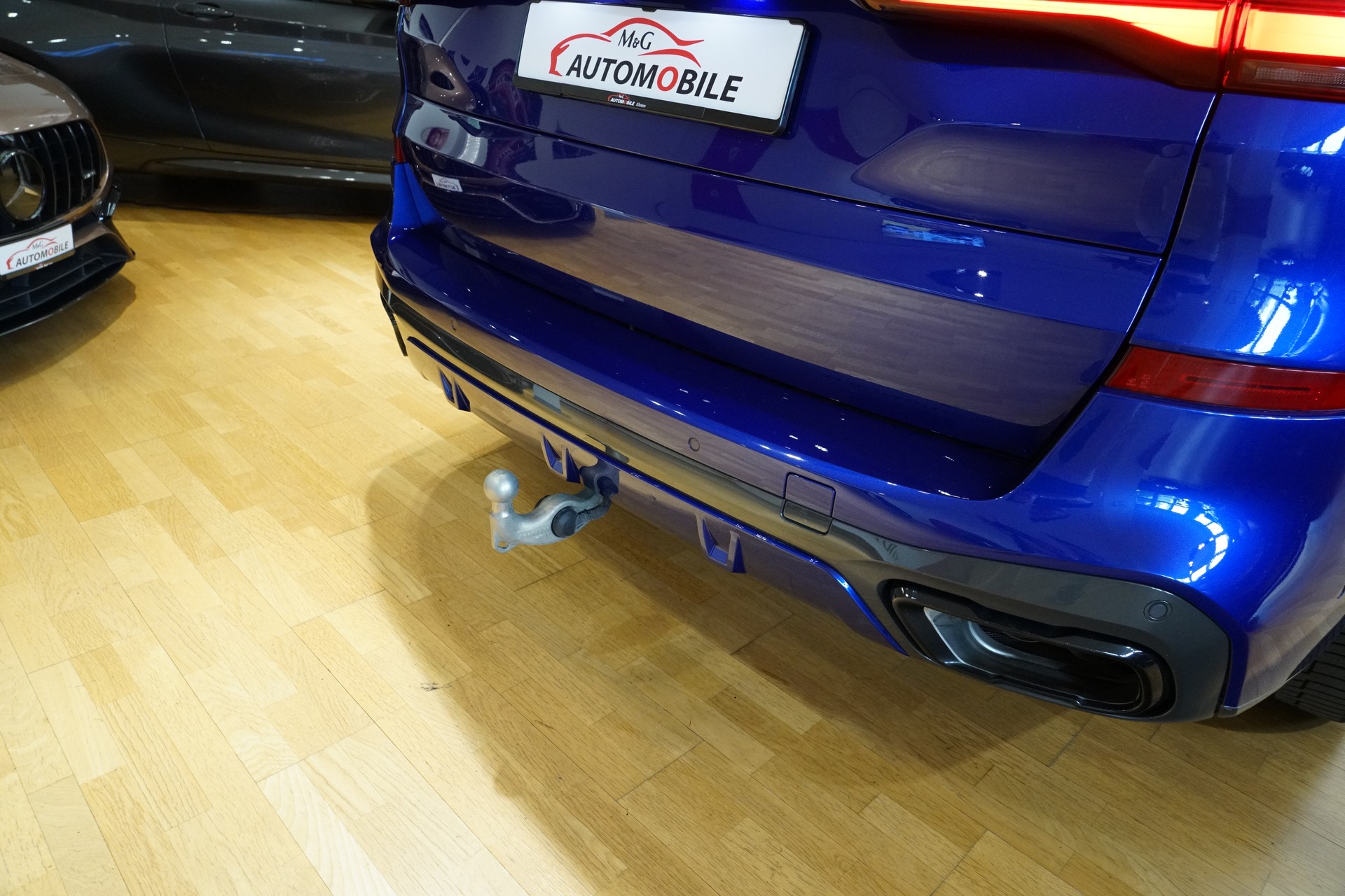 BMW X5 xDrive M50i Steptronic-image-8