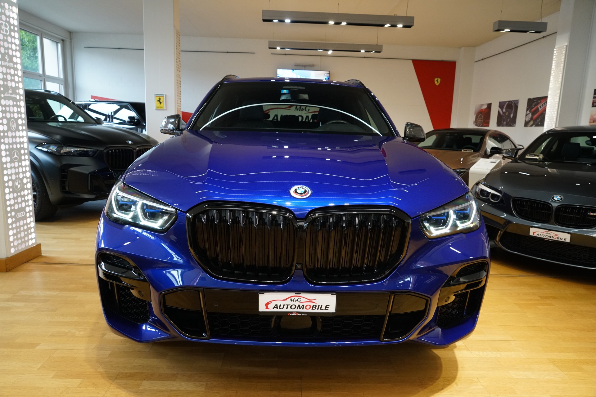 BMW X5 xDrive M50i Steptronic-image-1