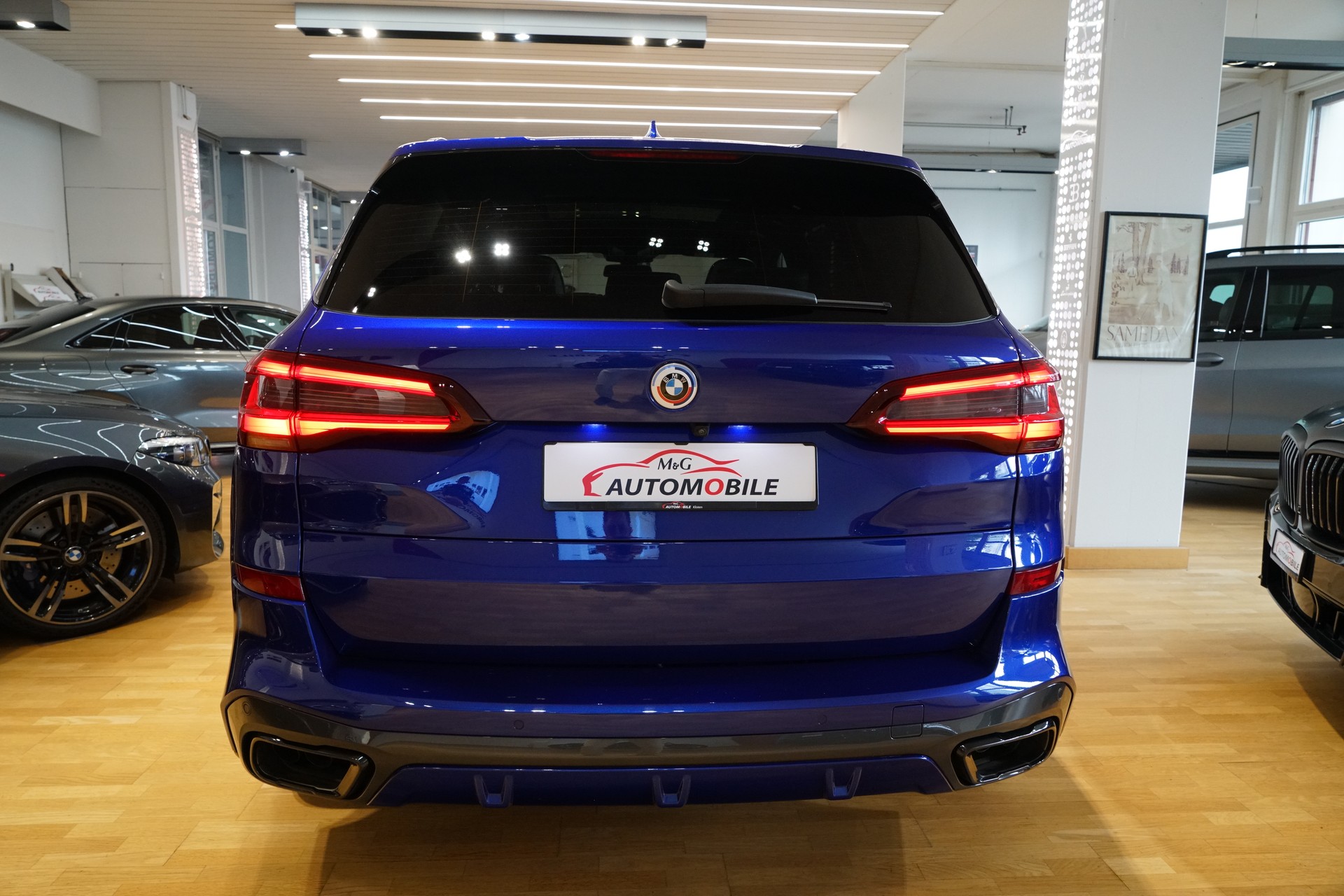 BMW X5 xDrive M50i Steptronic-image-6
