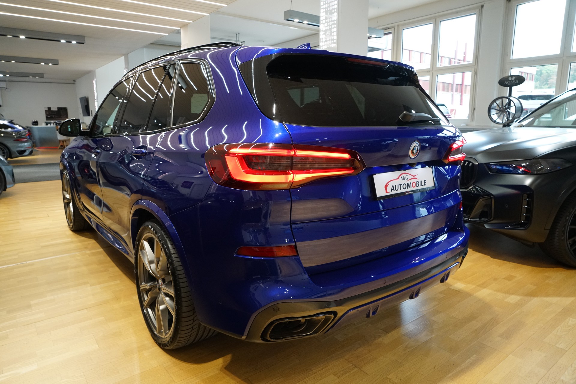 BMW X5 xDrive M50i Steptronic-image-5