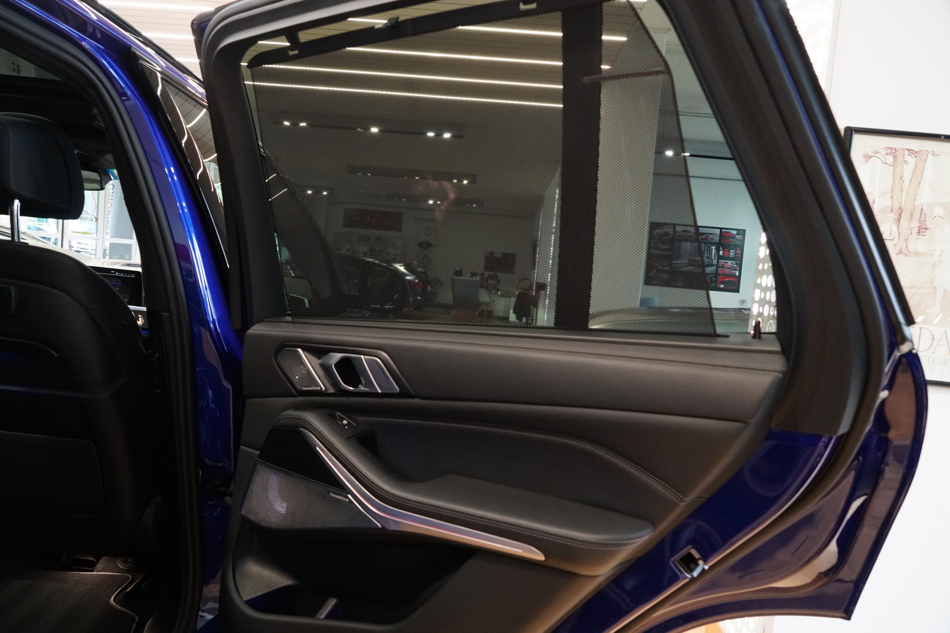 BMW X5 xDrive M50i Steptronic-image-27