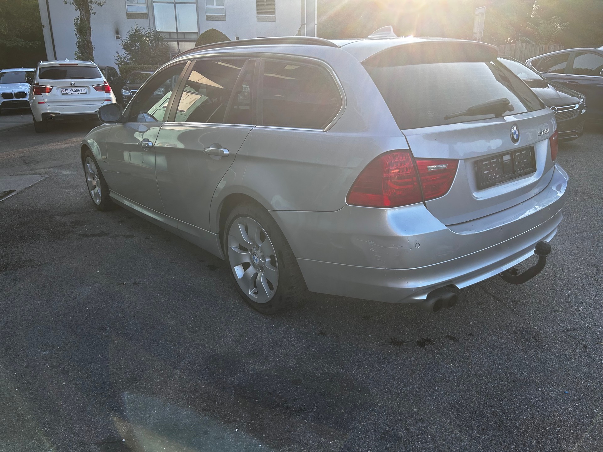 BMW 325i xDrive Touring Steptronic-image-6
