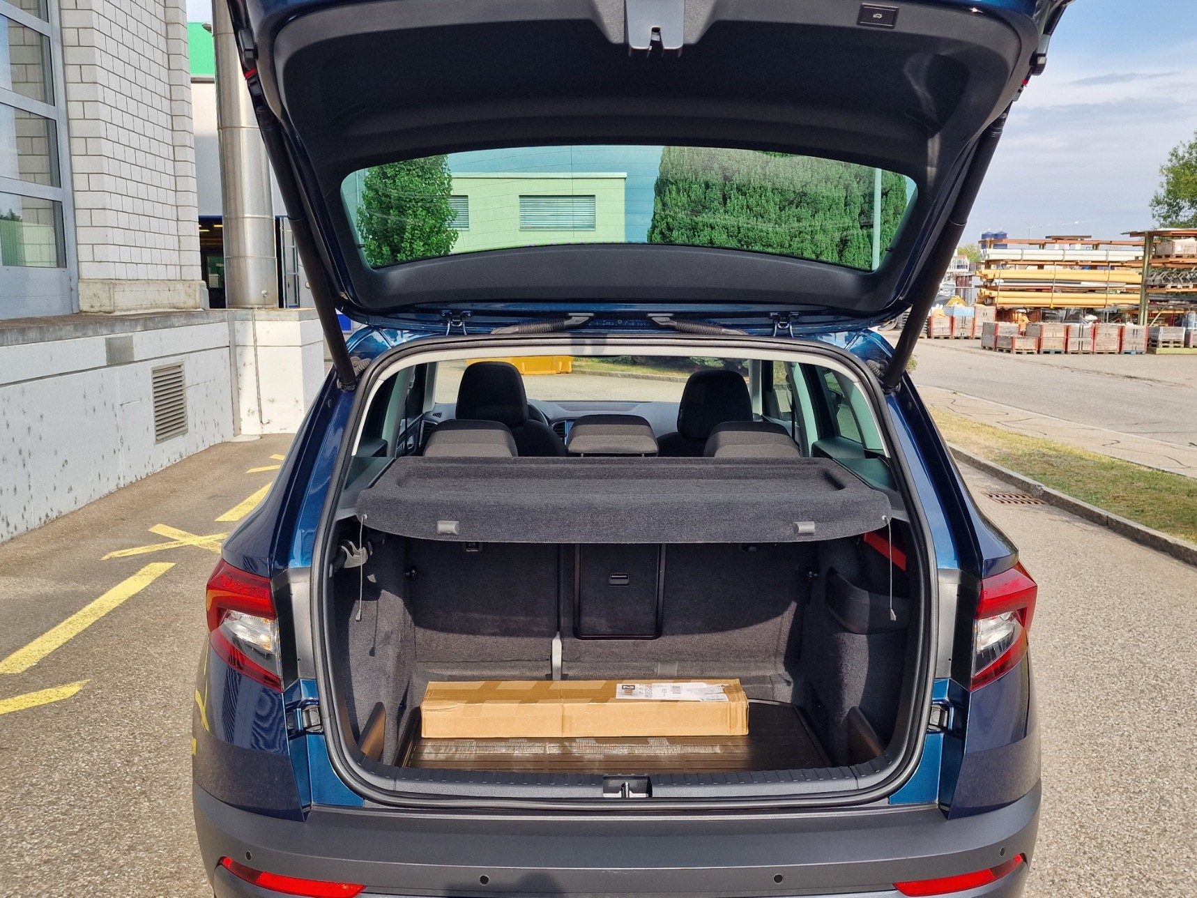 SKODA Karoq 1.5 TSI ACT Ambition DSG-image-15