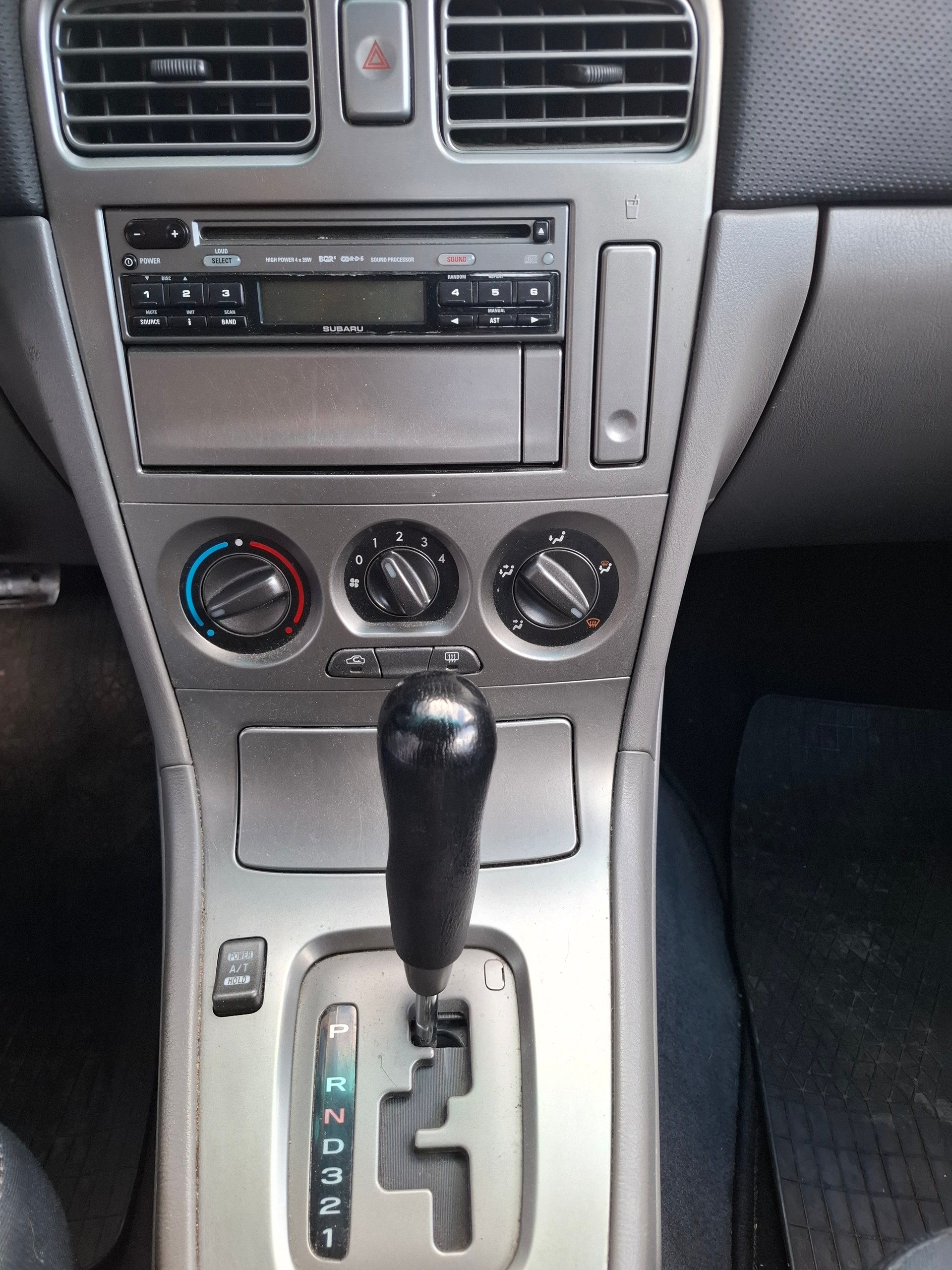SUBARU FORESTER-image-7