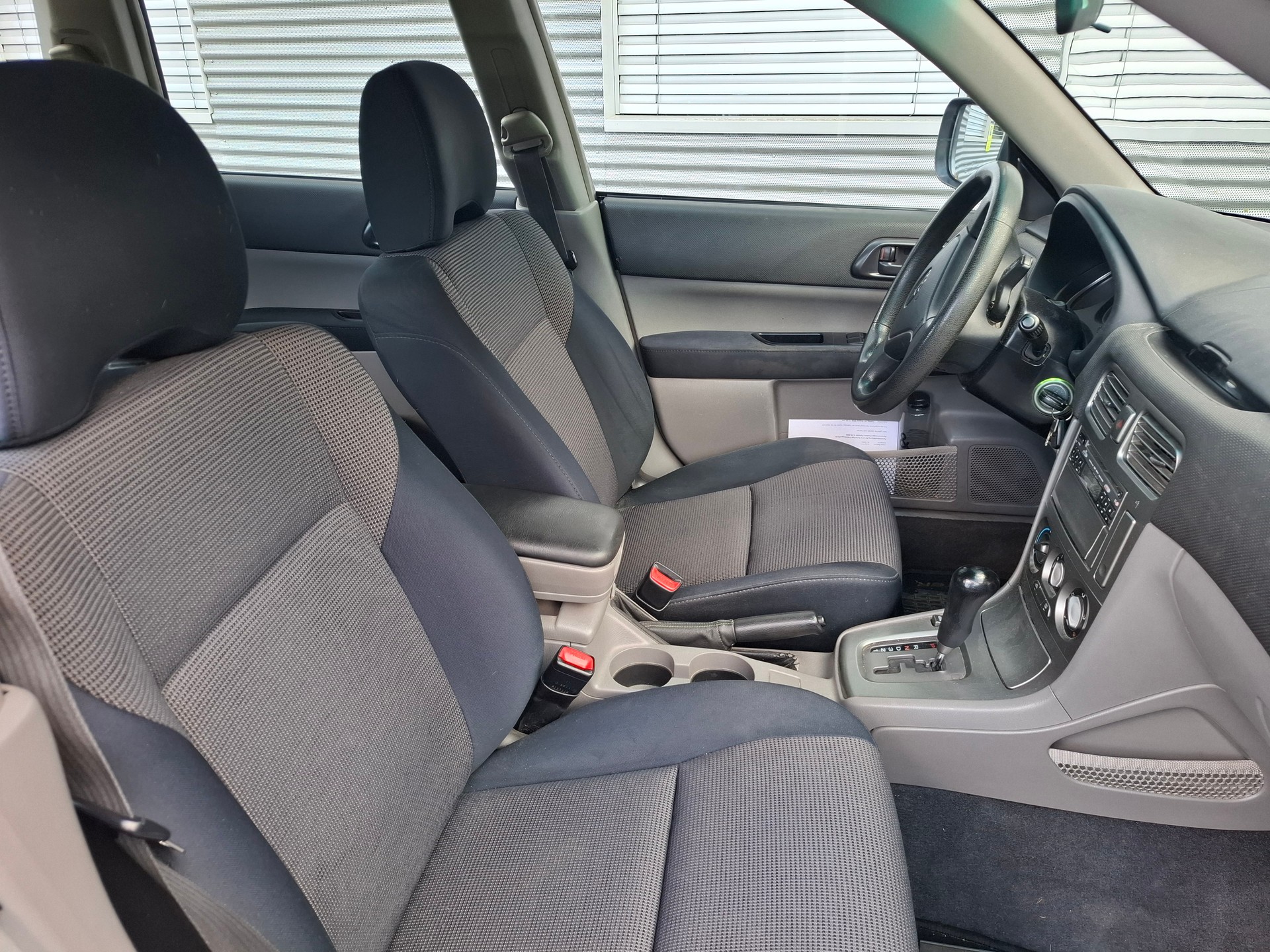 SUBARU FORESTER-image-4