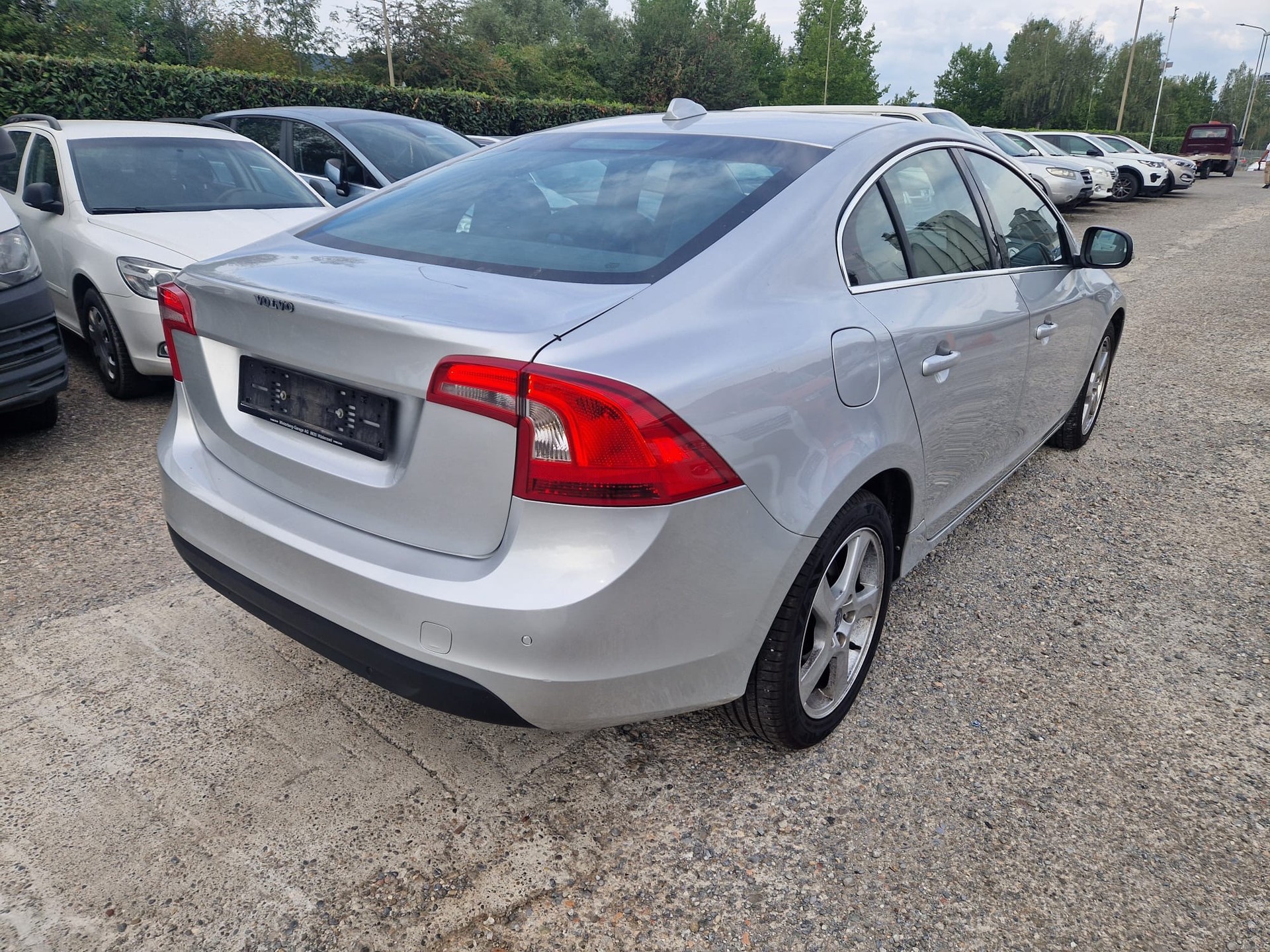 VOLVO S60 T4 Momentum Powershift-image-4