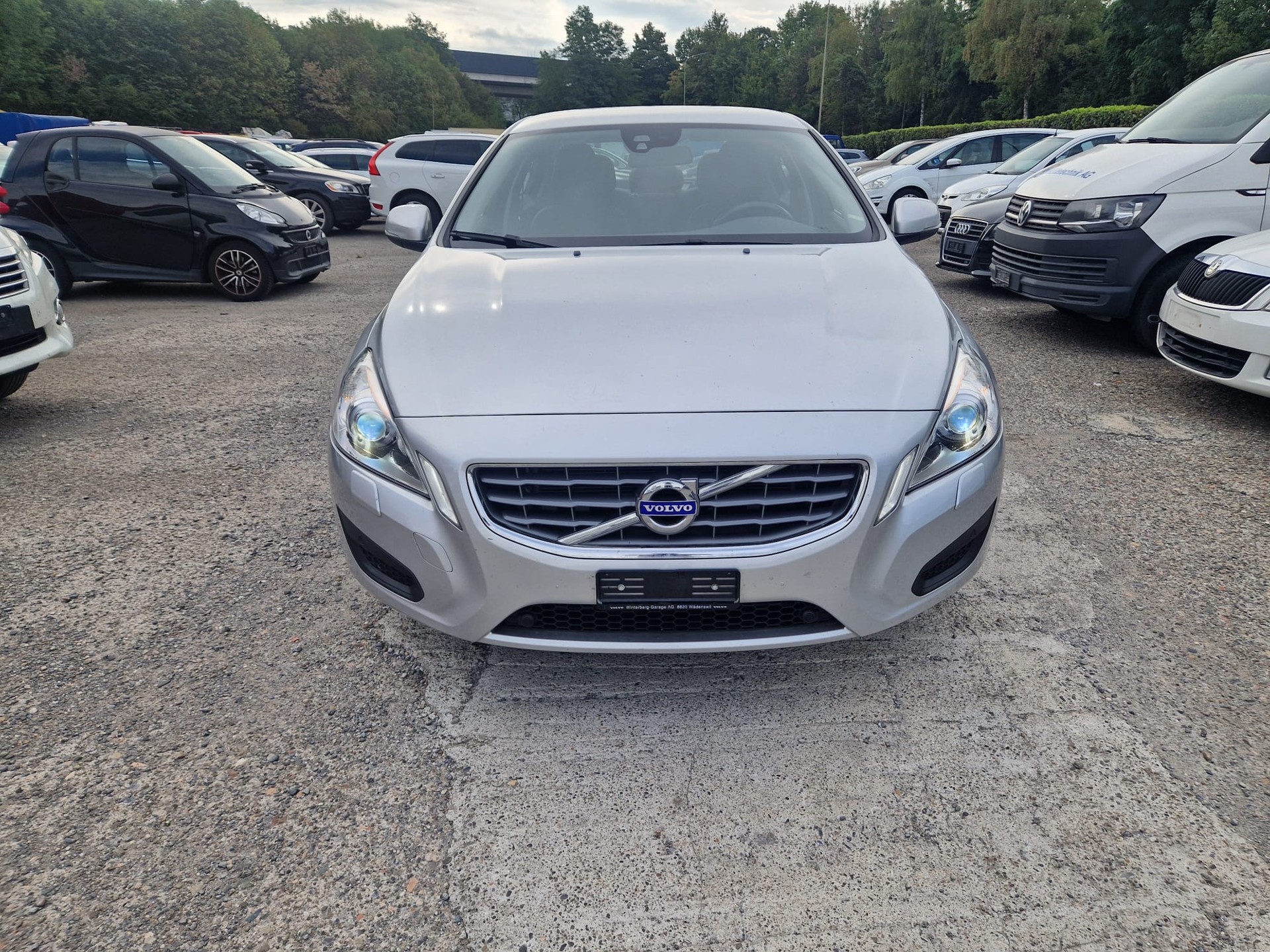 VOLVO S60 T4 Momentum Powershift-image-1