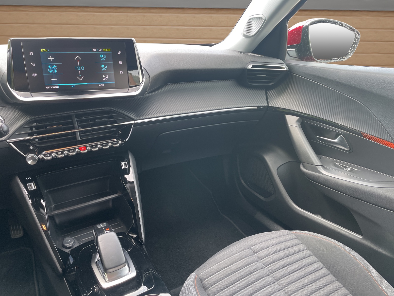 PEUGEOT 2008 e Active-image-6