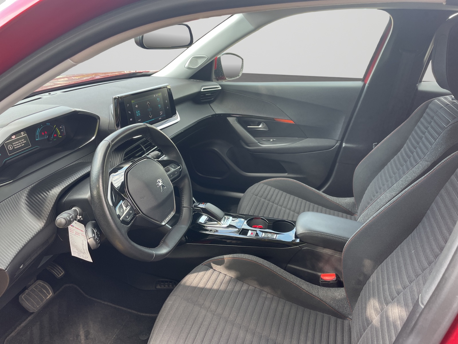 PEUGEOT 2008 e Active-image-4