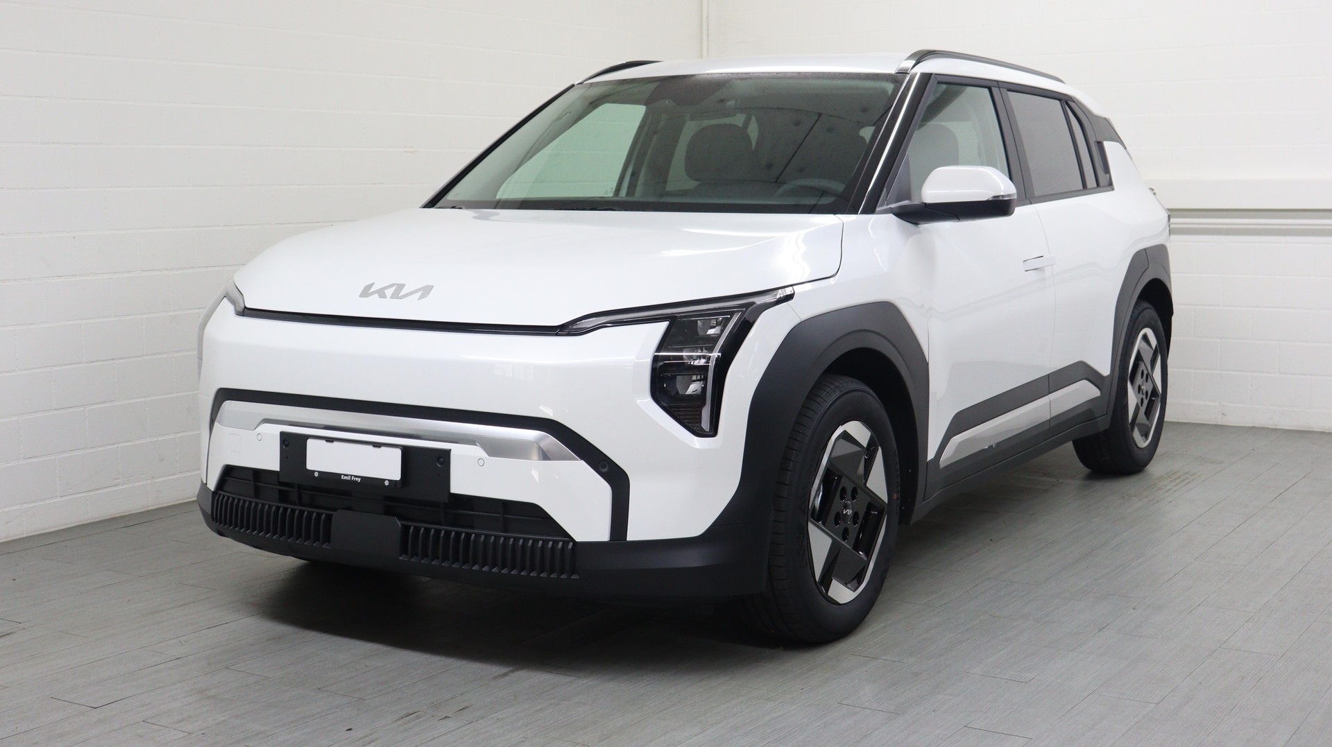 KIA EV3 58 kWh Earth-image-0
