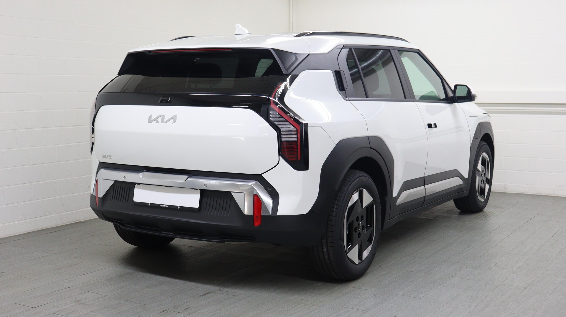 KIA EV3 58 kWh Earth-image-4