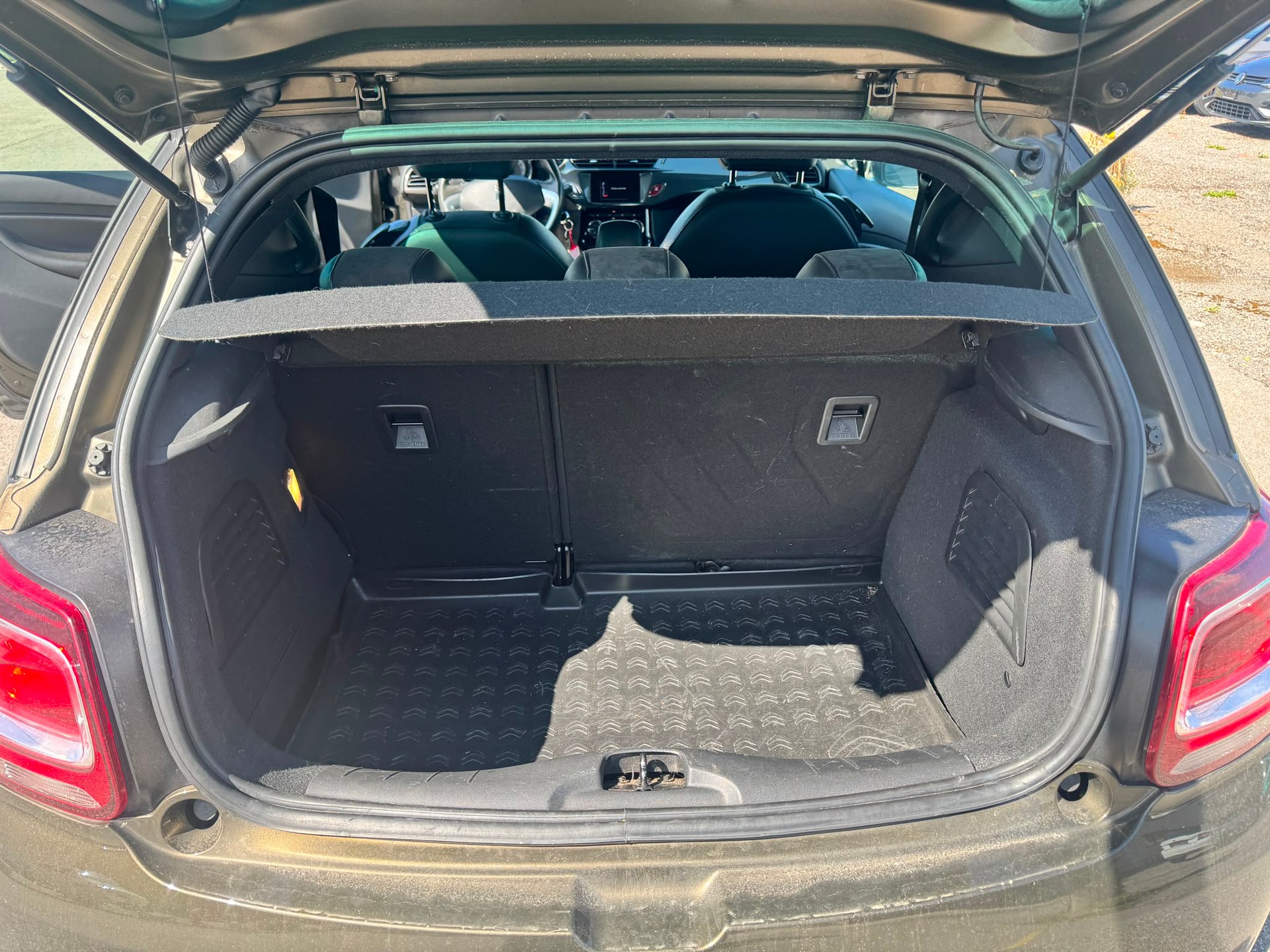 DS AUTOMOBILES DS3 1.6 THP Sport Chic-image-9