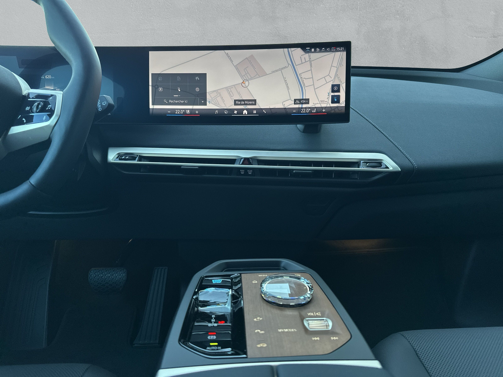 BMW iX xDrive60 M Sport Pro**Action de leasing à 0.0%**-image-17