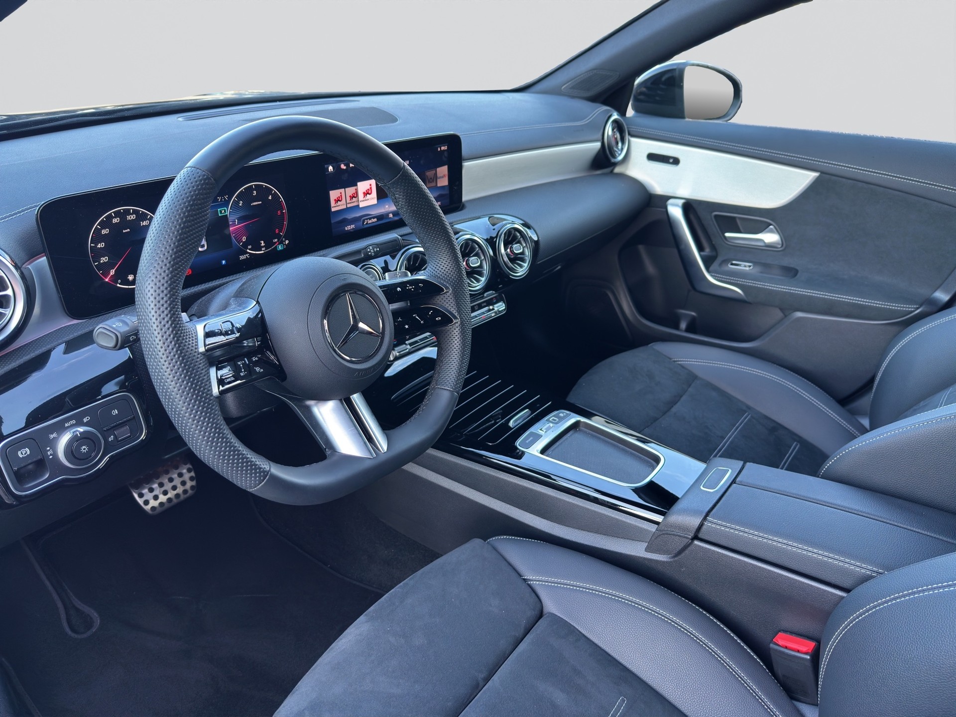 MERCEDES-BENZ CLA 200 d 8G-DCT AMG Edition-image-5