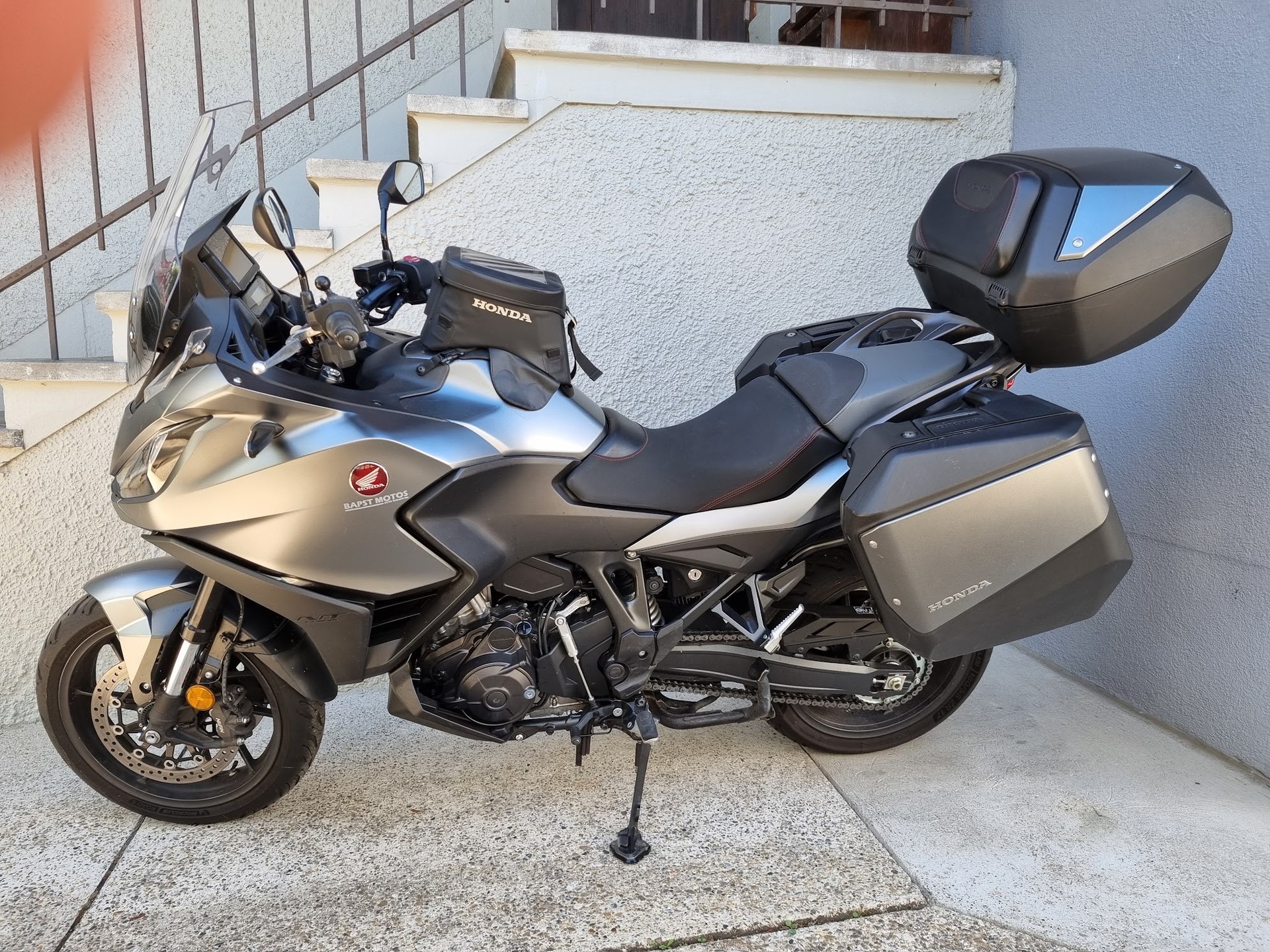 HONDA NT 1100-image-6