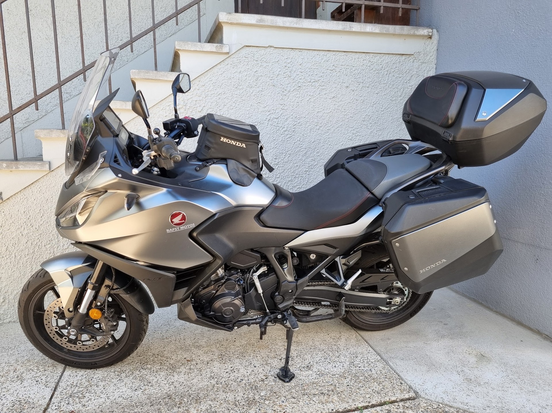 HONDA NT 1100-image-8