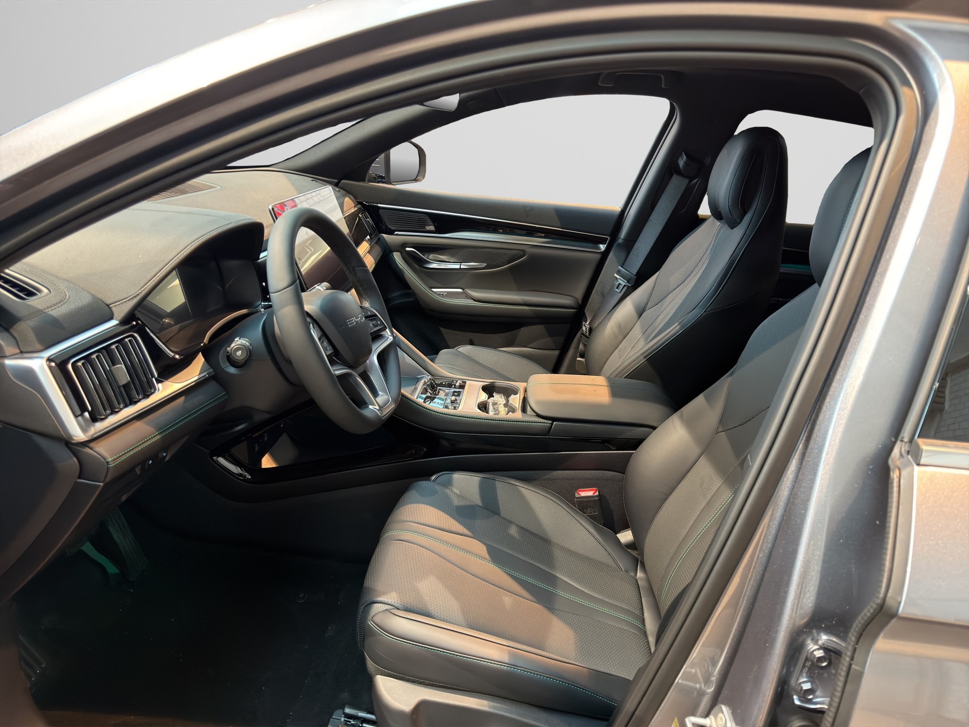 BYD Seal U DM-i Comfort-image-7