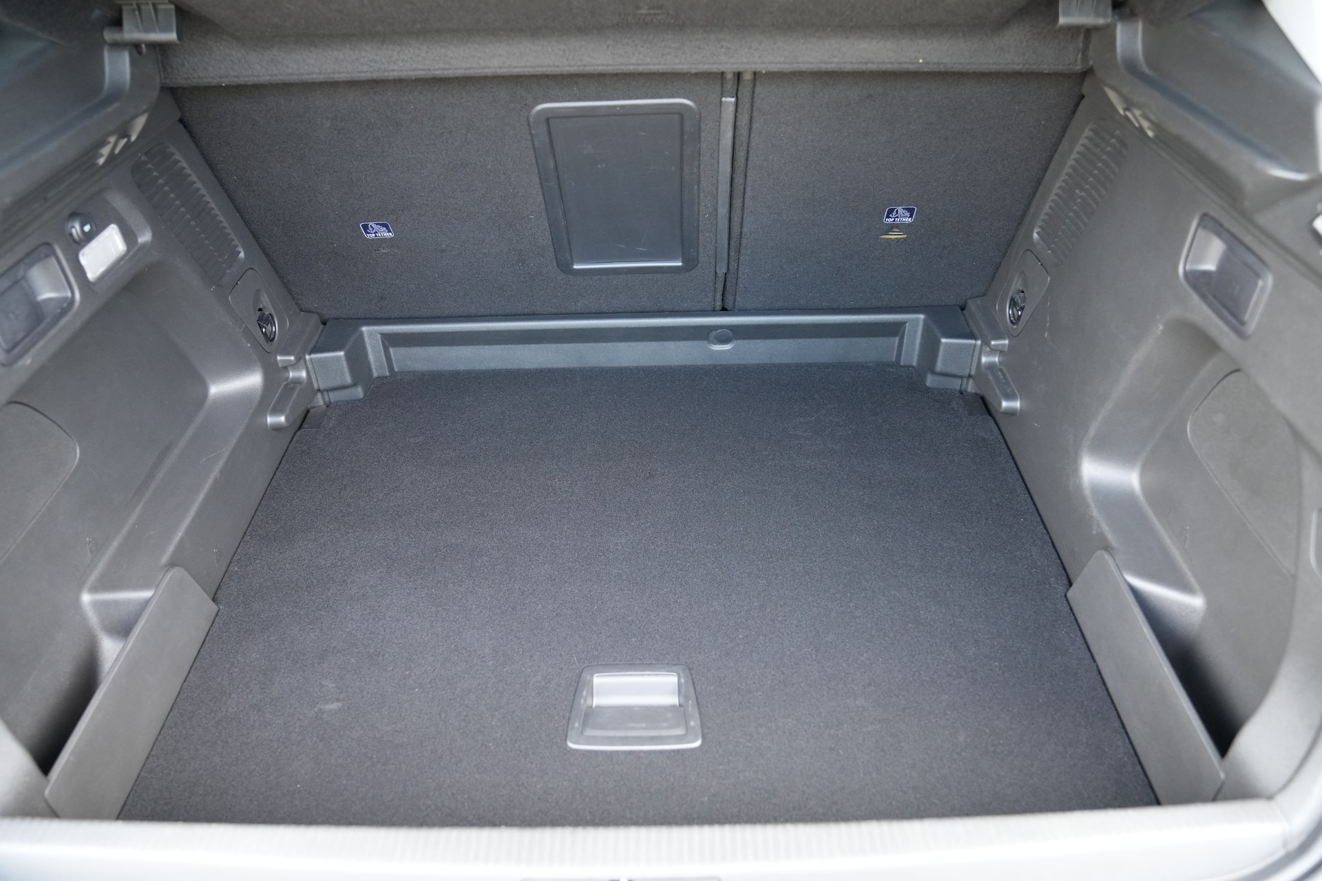 OPEL 2.0 CDTi Ultimate-image-17