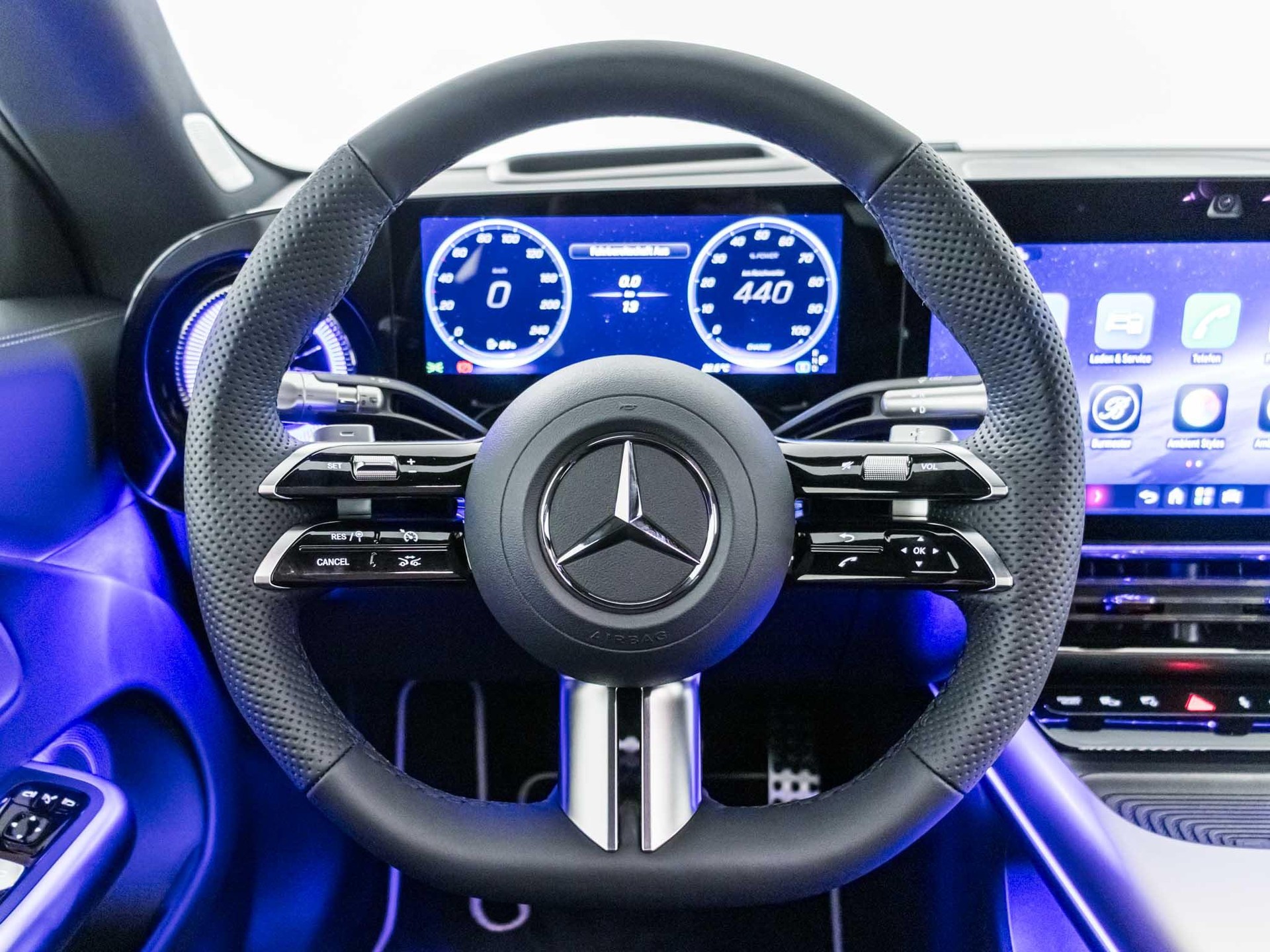 MERCEDES-BENZ CLA 350 4MATIC SB-image-10