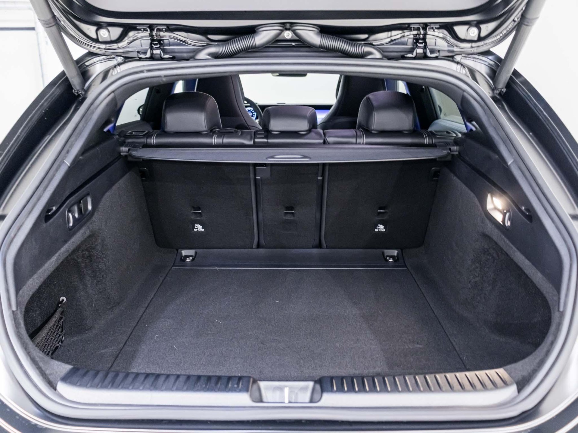 MERCEDES-BENZ CLA 350 4MATIC SB-image-13