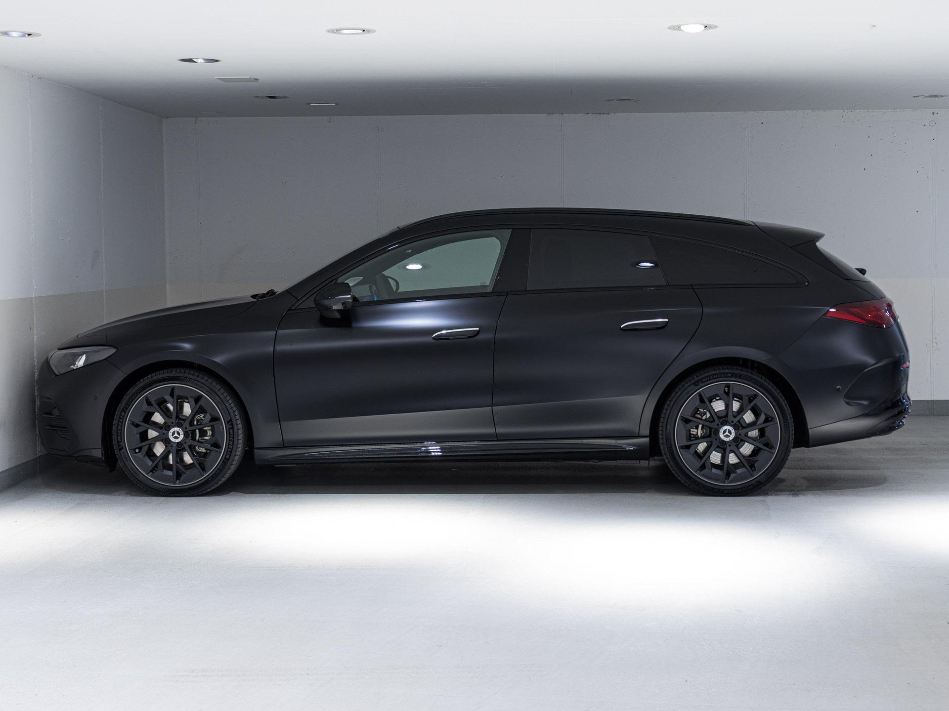 MERCEDES-BENZ CLA 350 4MATIC SB-image-4