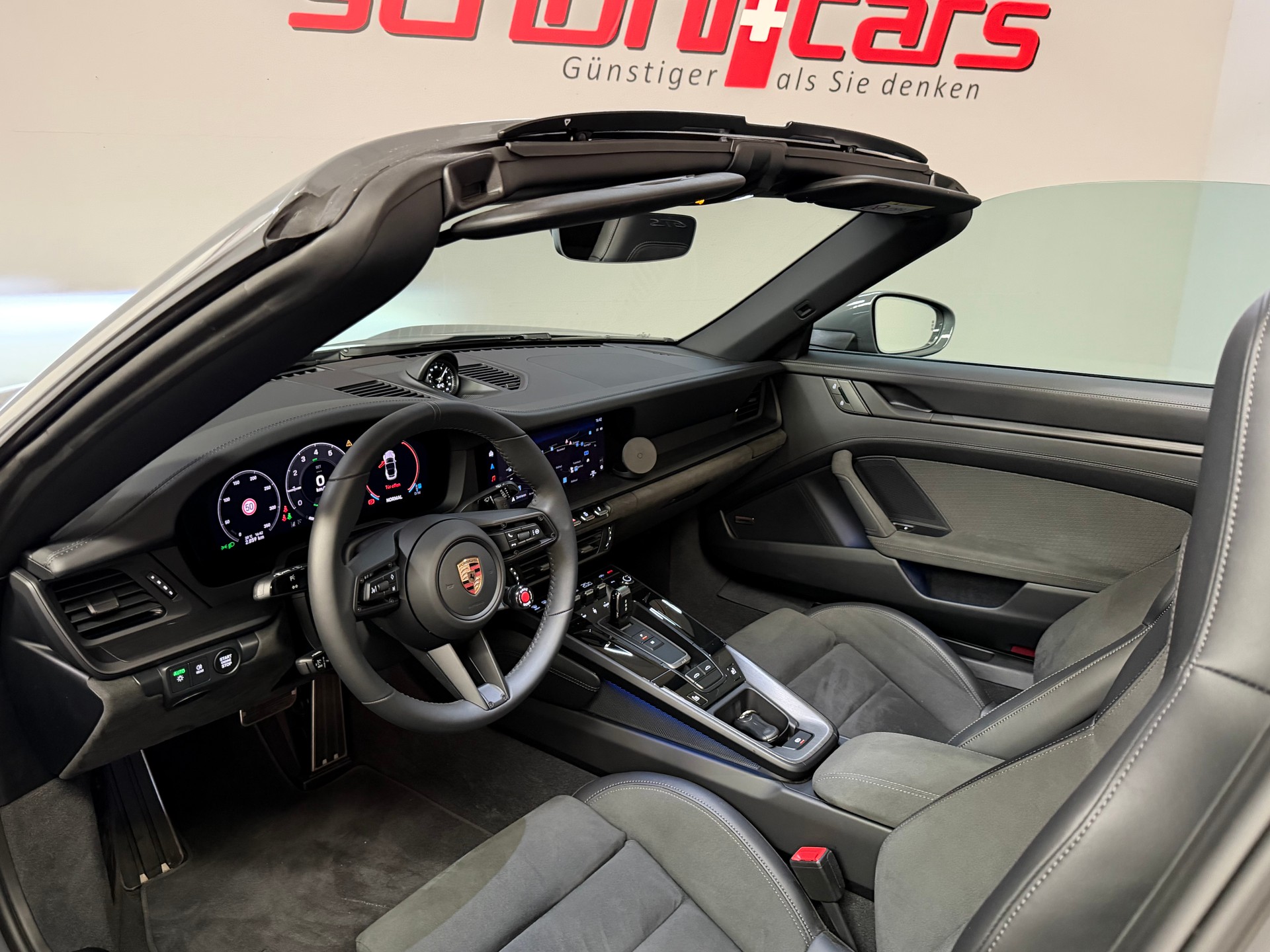 PORSCHE 911 Targa 4 GTS PDK CH-image-13