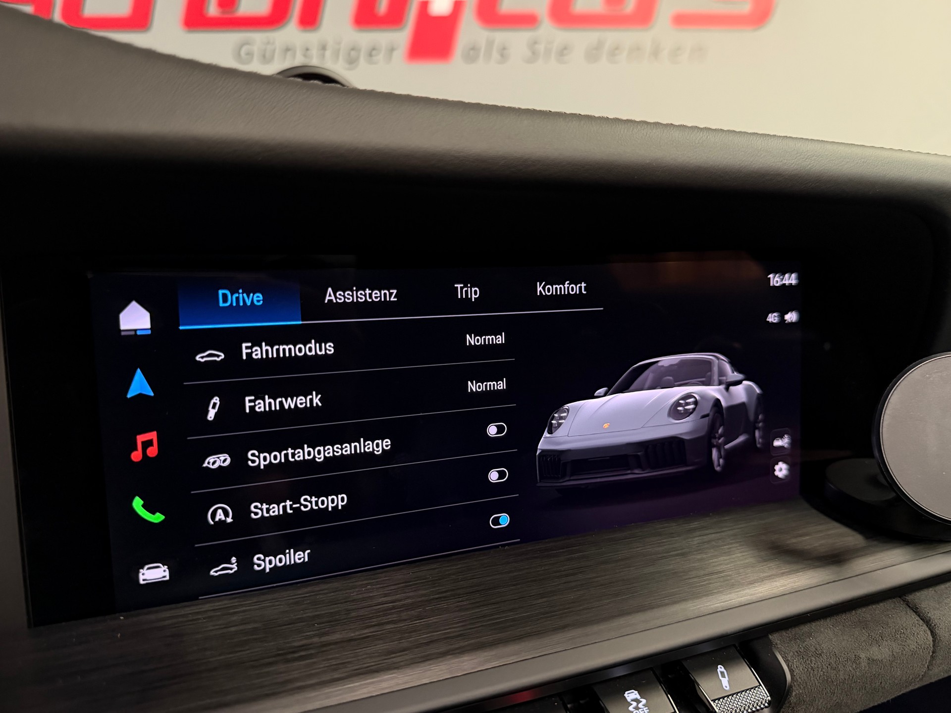 PORSCHE 911 Targa 4 GTS PDK CH-image-24