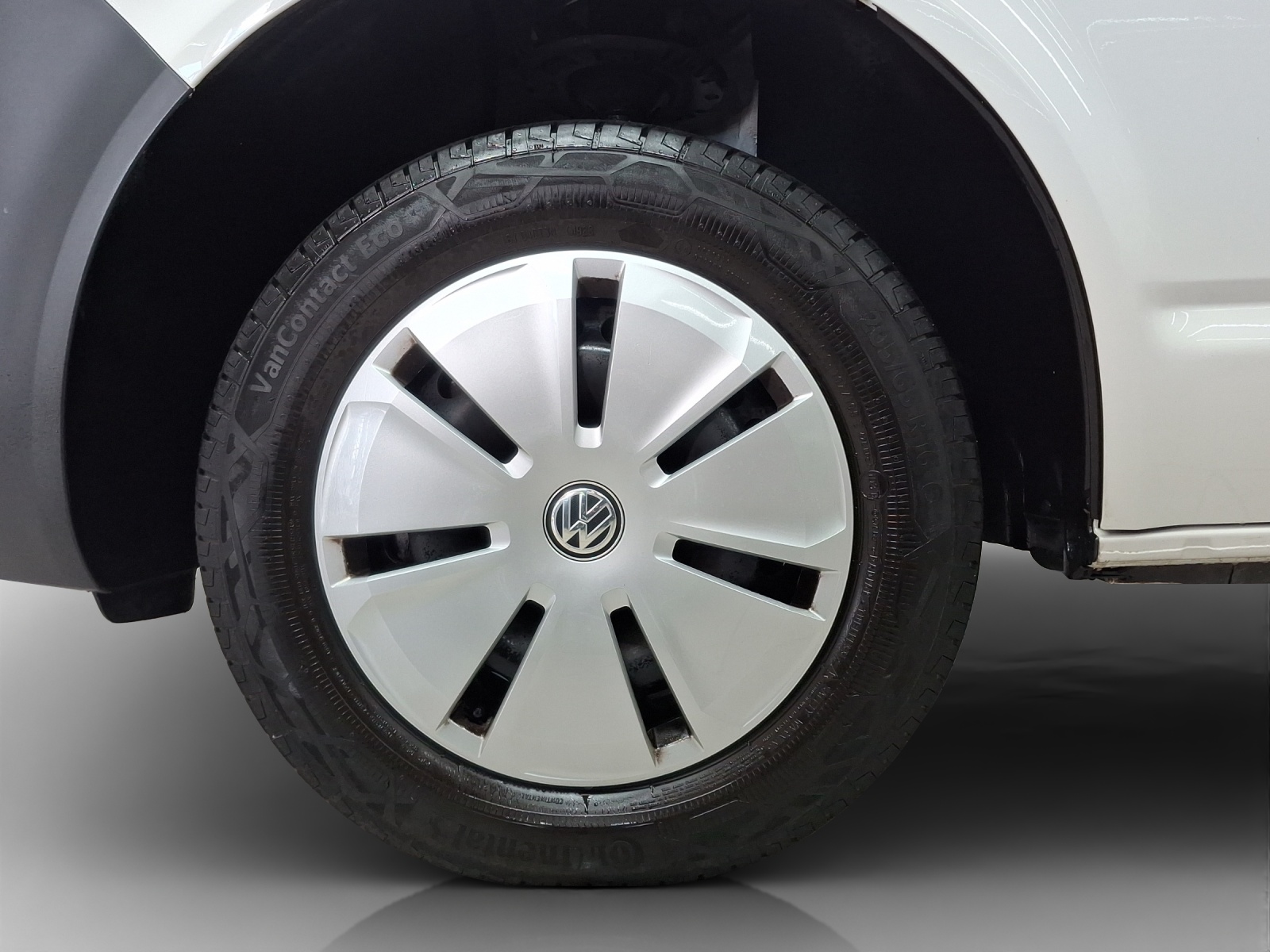 VW T6.1 2.0 TDI DSG-image-14