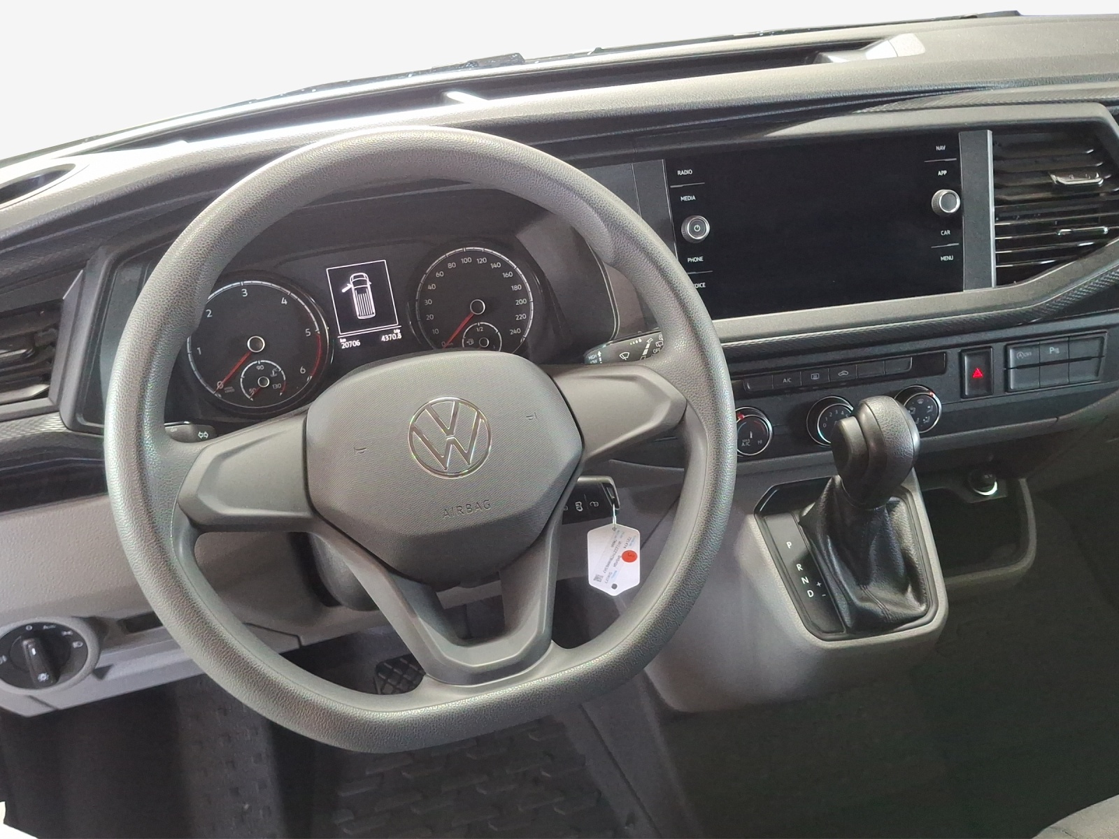 VW T6.1 2.0 TDI DSG-image-8