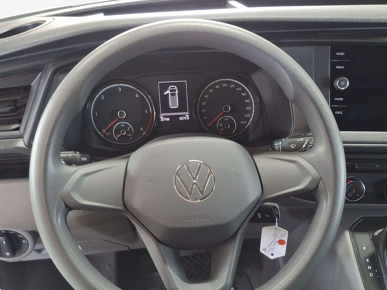 VW T6.1 2.0 TDI DSG-image-9