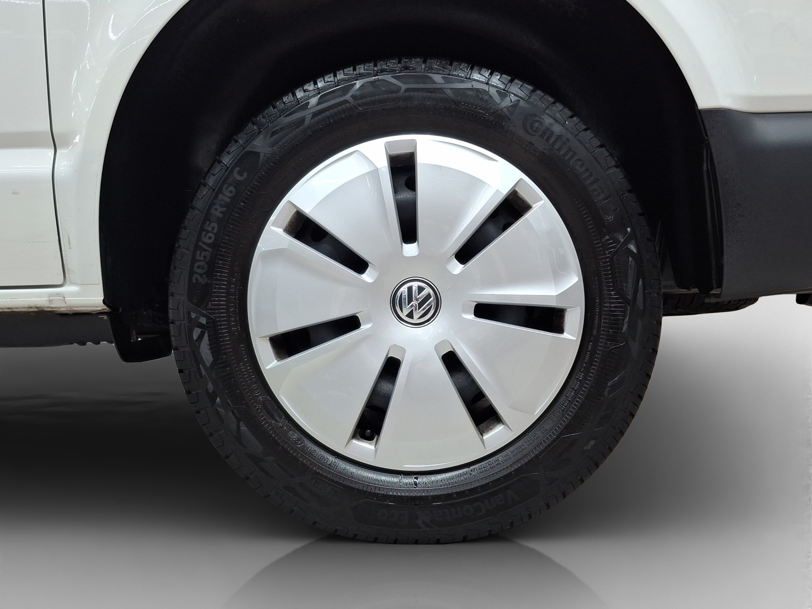 VW T6.1 2.0 TDI DSG-image-15
