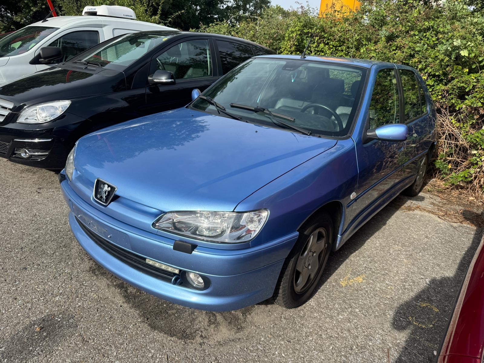 PEUGEOT 306 1.8 16V XT-image-2