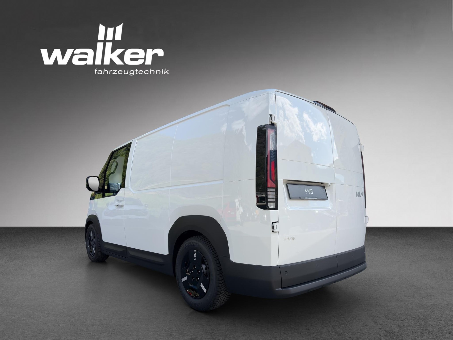 KIA PV5 Cargo 71.2 kWh Plus-image-3